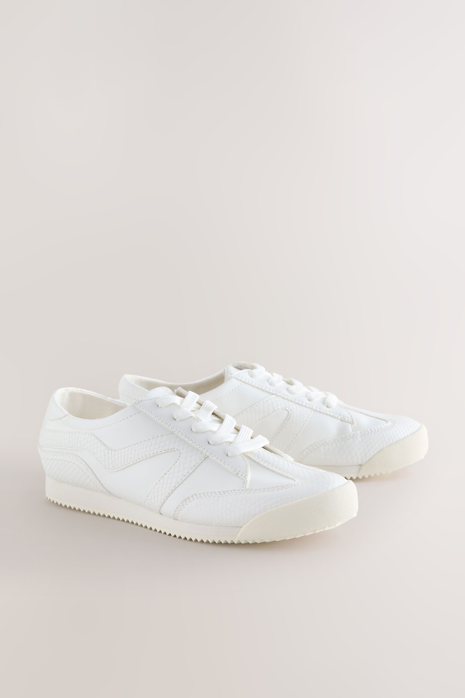 Next Forever Comfort® Schnürsneaker mit Seitenstreifen Sneaker (1-tlg)