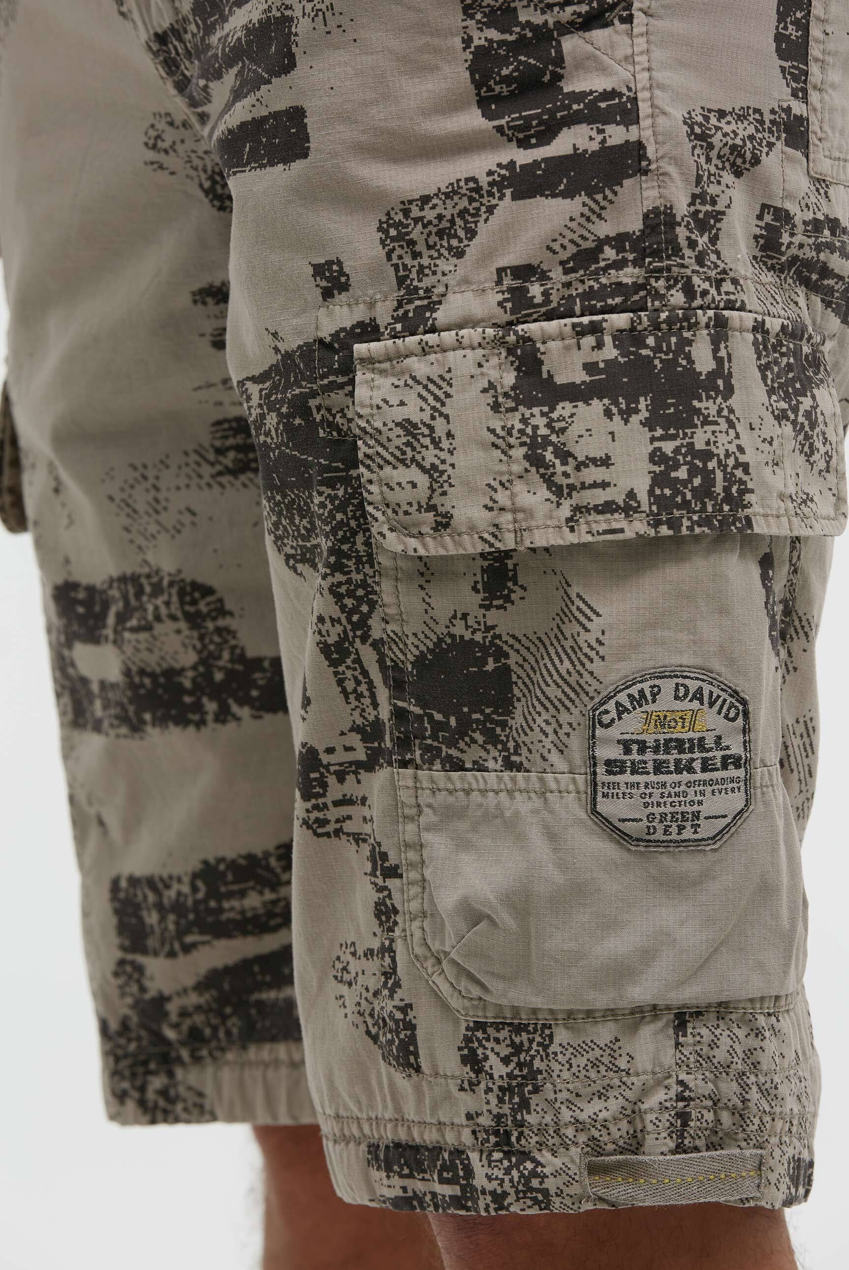 CAMP DAVID Shorts mit All Over Print