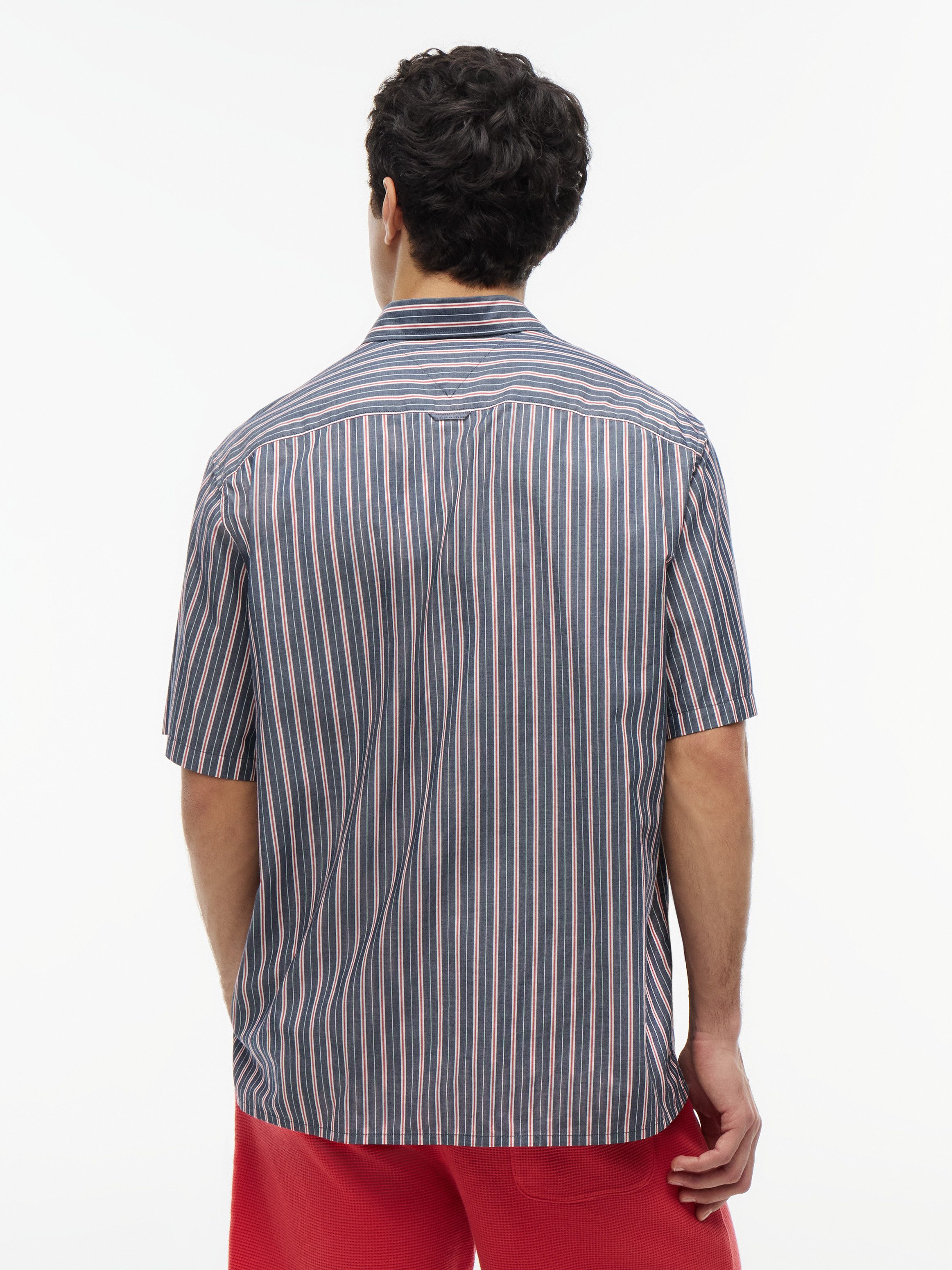 Tommy Jeans Kurzarmhemd POPLIN STRIPE SHIRT Relaxed fit mit Brusttasche