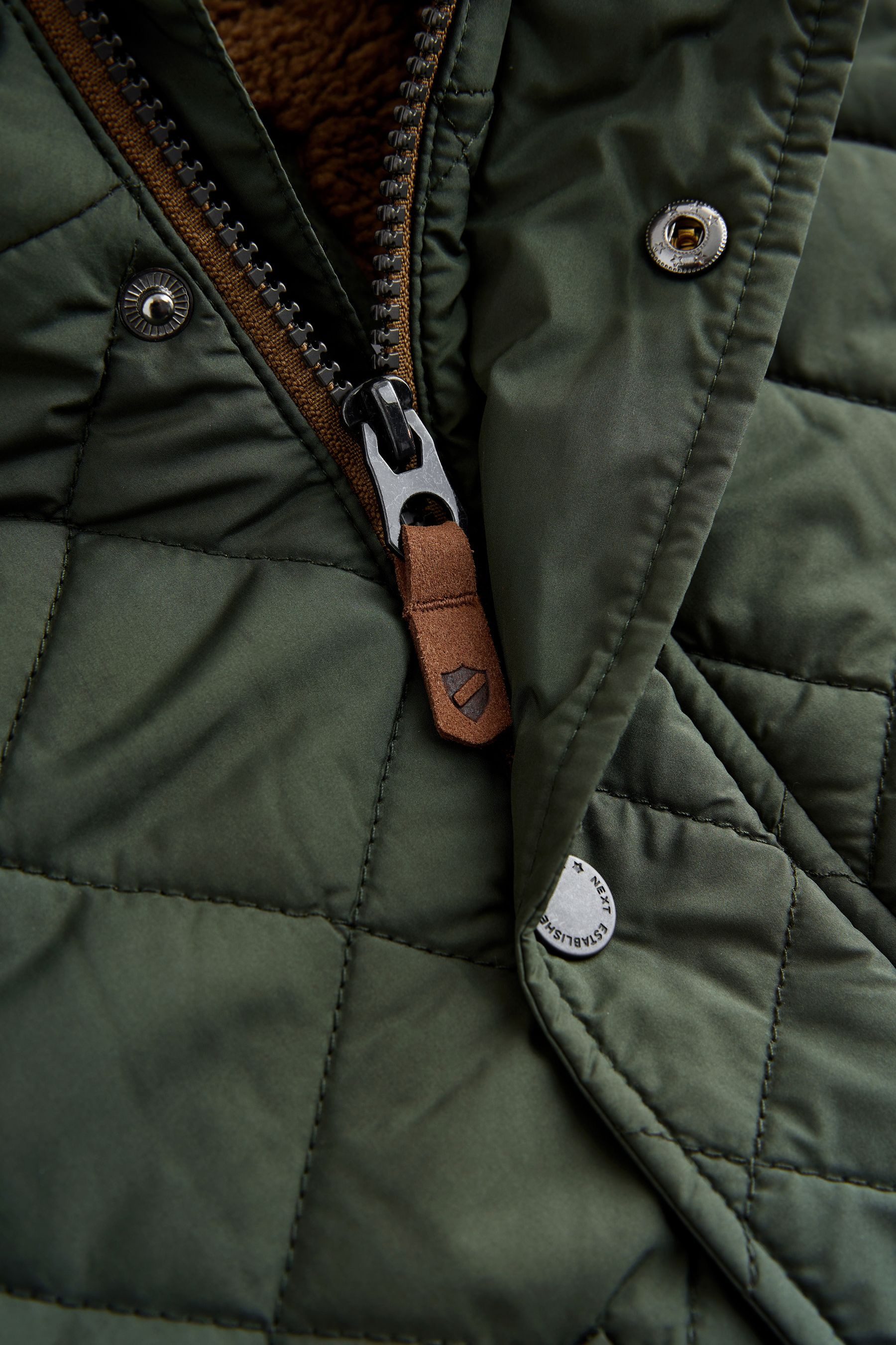 Next Steppjacke Gesteppter Mantel mit Borgfutter (1-St)