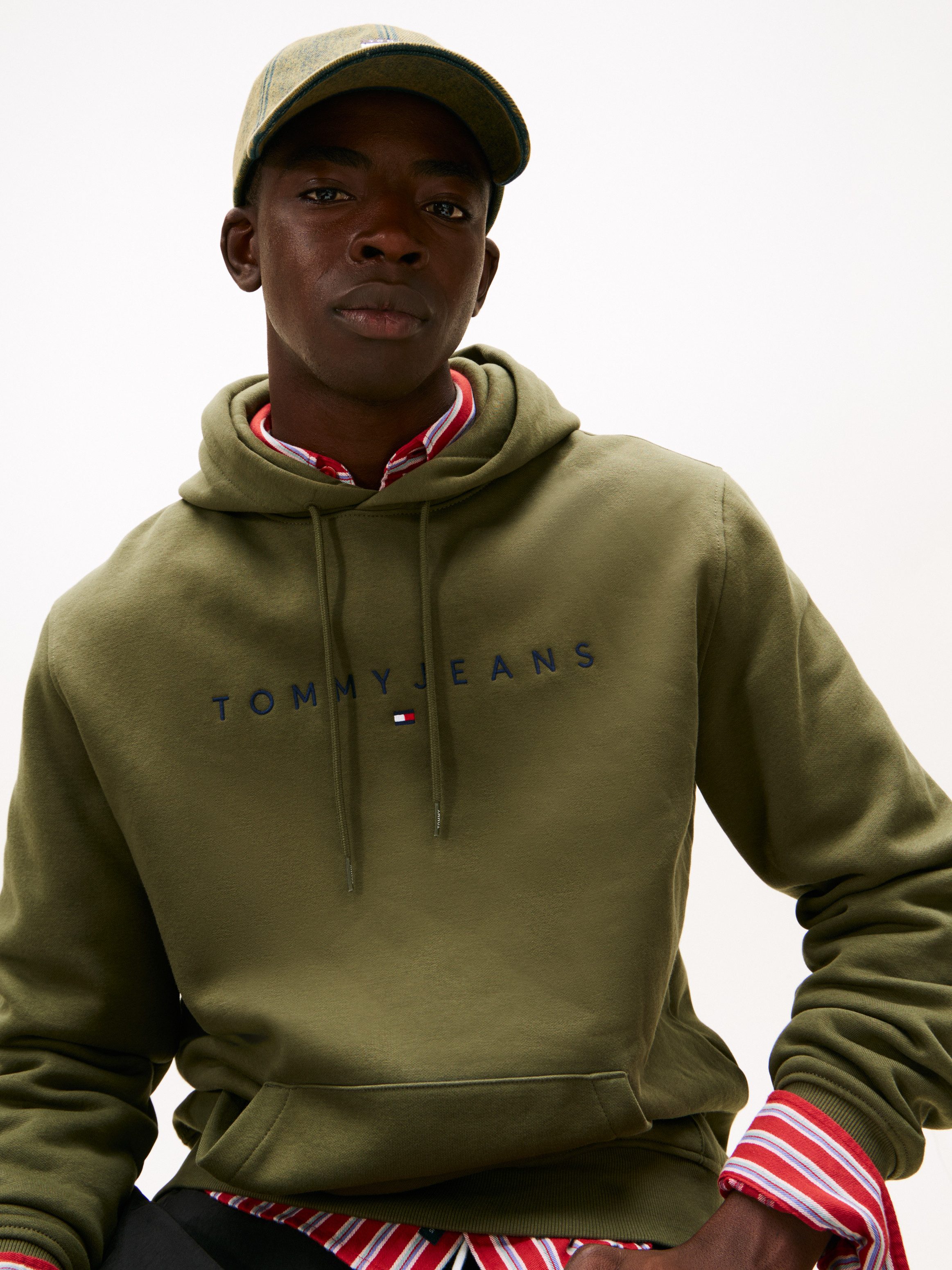 Tommy Jeans Hoodie TJM REGULAR LINEAR LOGO HOODIE EXT mit Logo-Stickerei