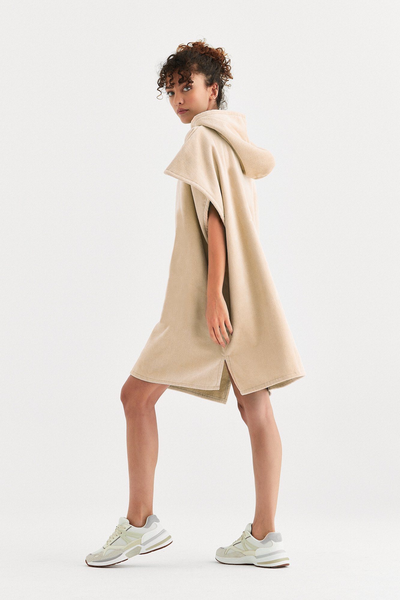 Rockupy Badeponcho Solo, Kapuze, aus Beige Frottee