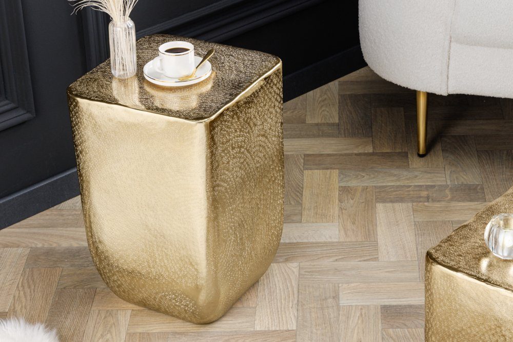 riess-ambiente Beistelltisch UNIT 45cm gold (Einzelartikel, 1-St), Wohnzimmer · Metall-Aluminium · eckig · Handmade · Hammerschlag Design