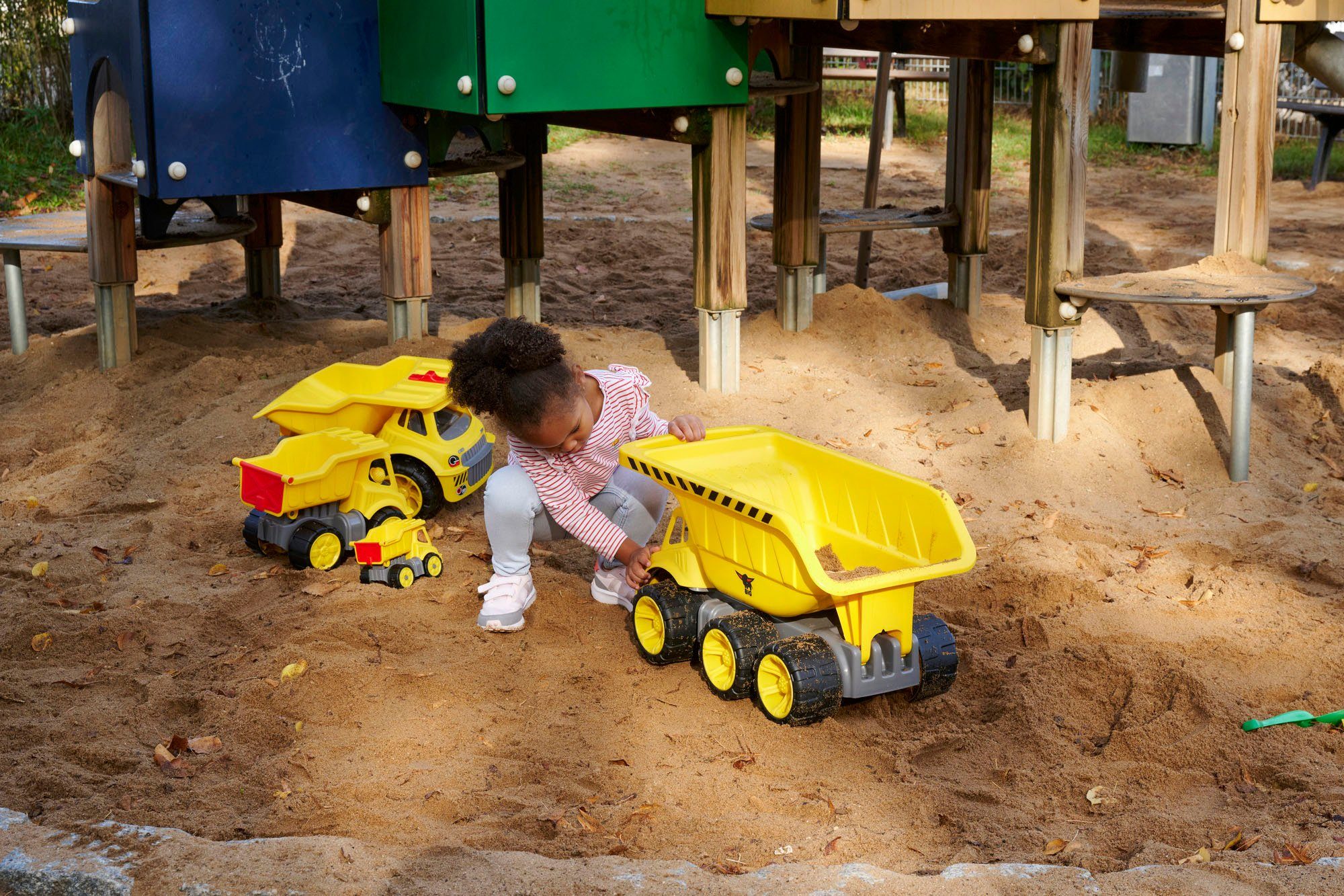 BIG toy construction vehicle BIG Power Worker Mega Tipper, Made in Germany