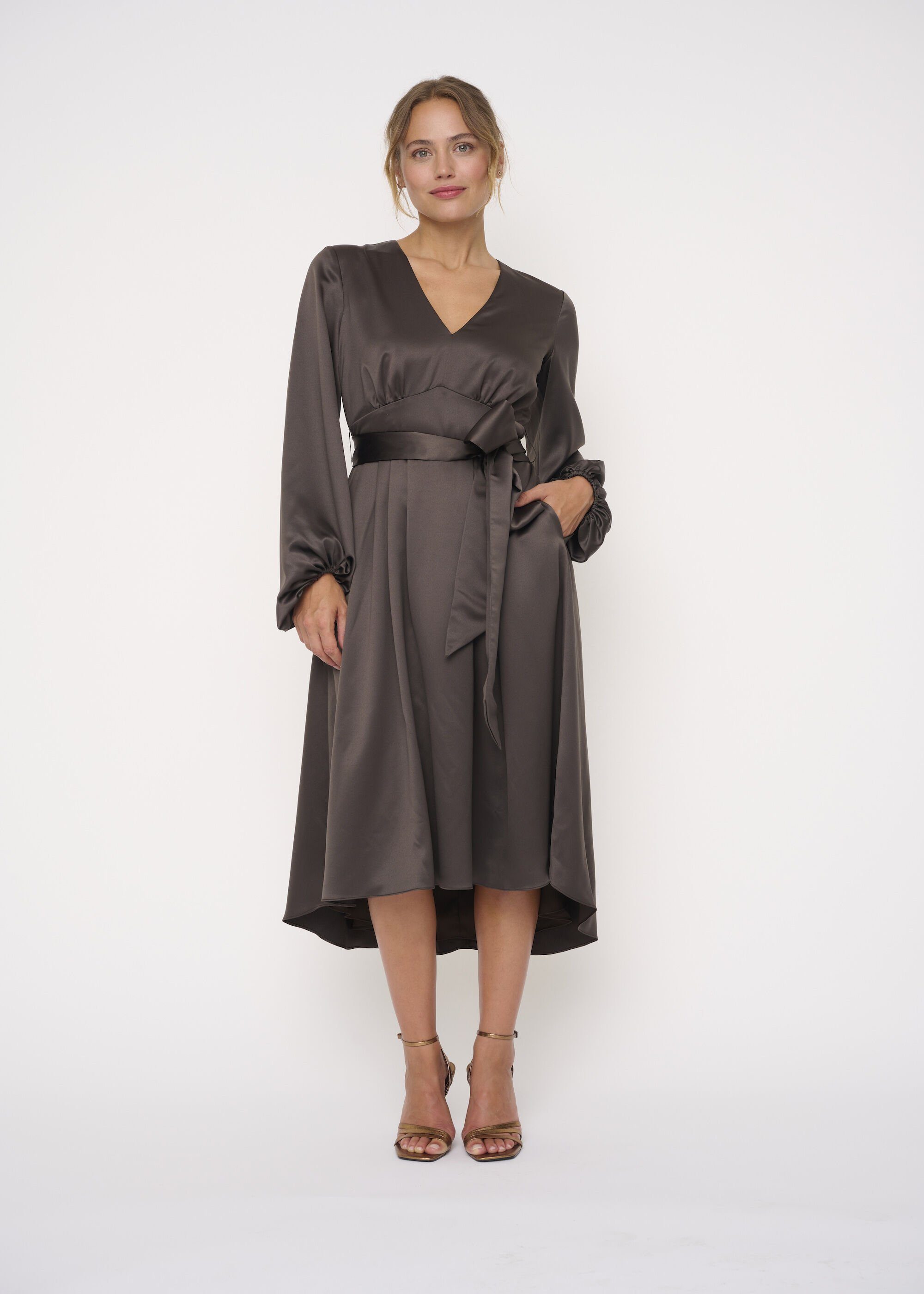 Kleo Abendkleid (1-tlg) aus Satin mit günstig online kaufen