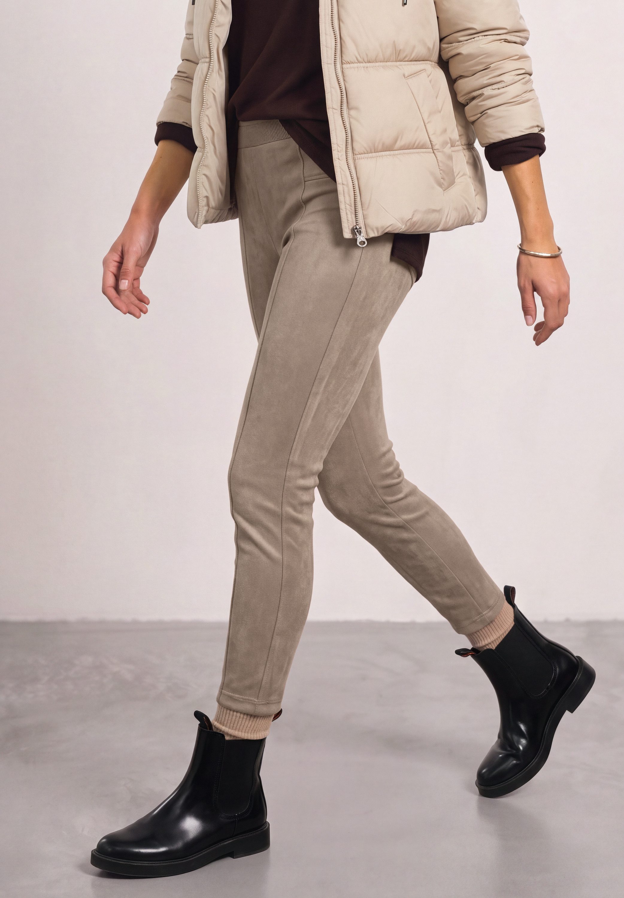STREET ONE Stoffhose Style Hope Skinny Leg Hose aus Velours