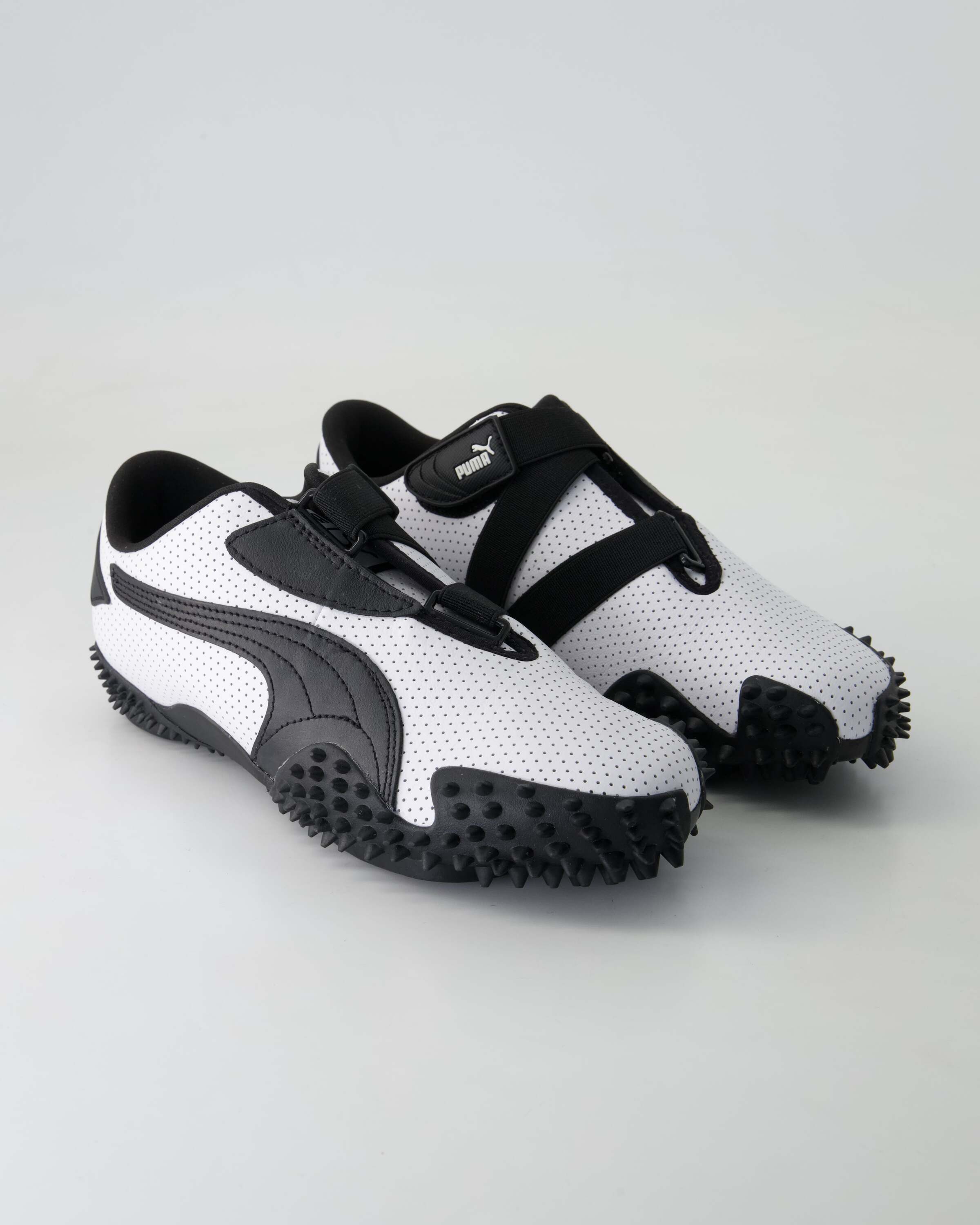 PUMA Mostro Perf Sneaker Obermaterial: Leder und Textil