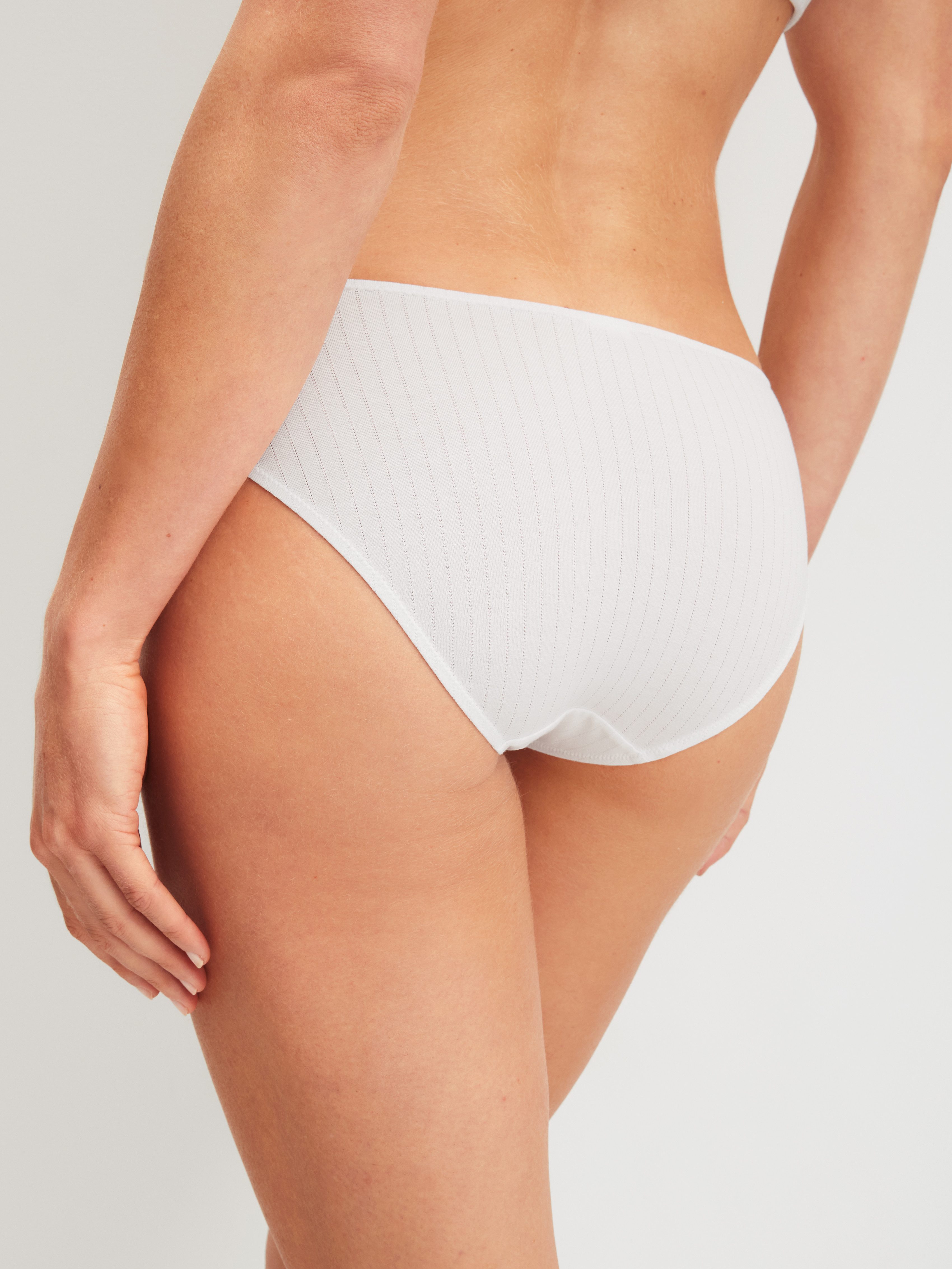 CALIDA Slip Etude Ajours mit femininer Spitze, elastisch, in Single-Jersey Qualität – Bild 3 von 5