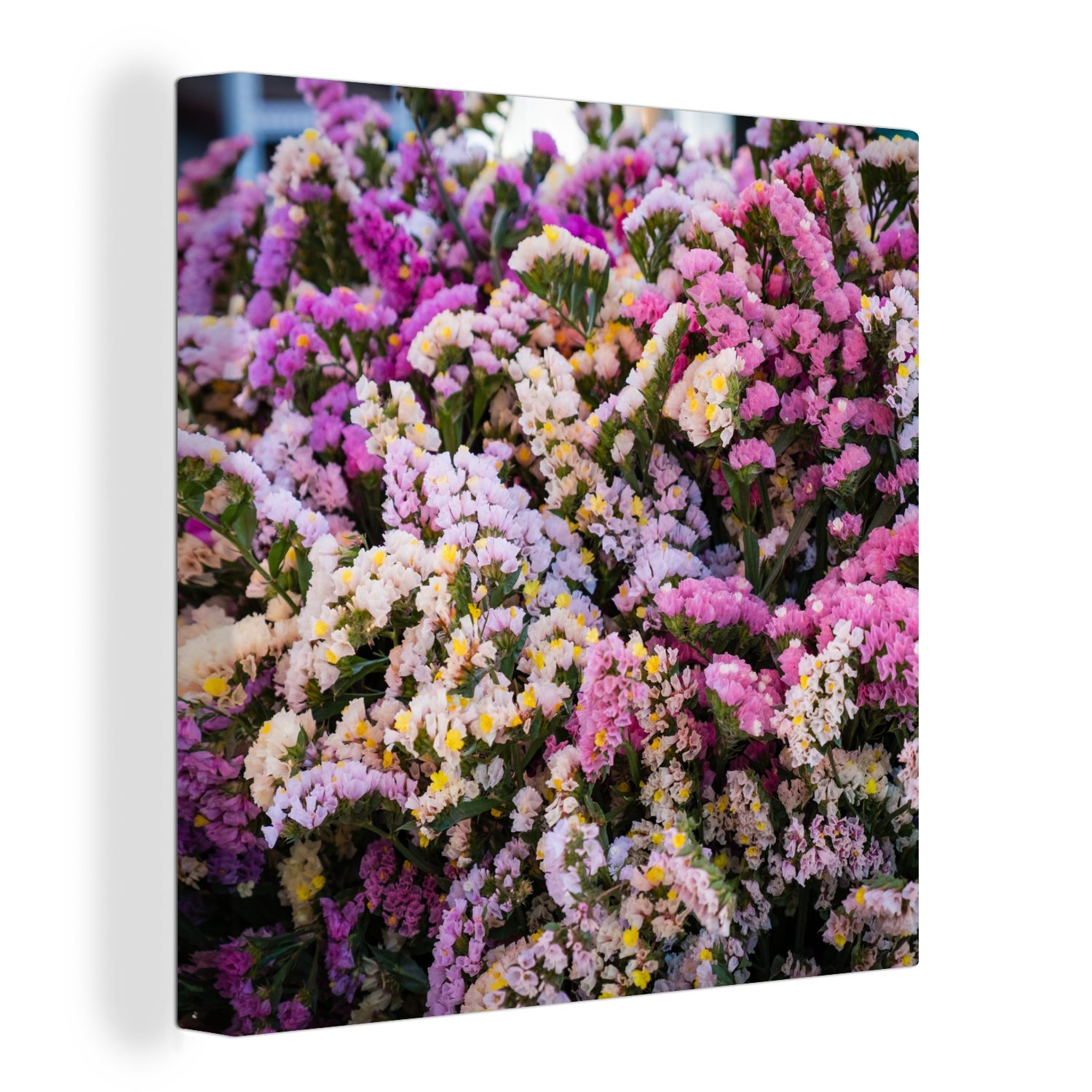 OneMillionCanvasses® Leinwandbild Ein Strauß mit einer Statice-Blüte darin, (1 St), Leinwand Bilder für Wohnzimmer Schlafzimmer