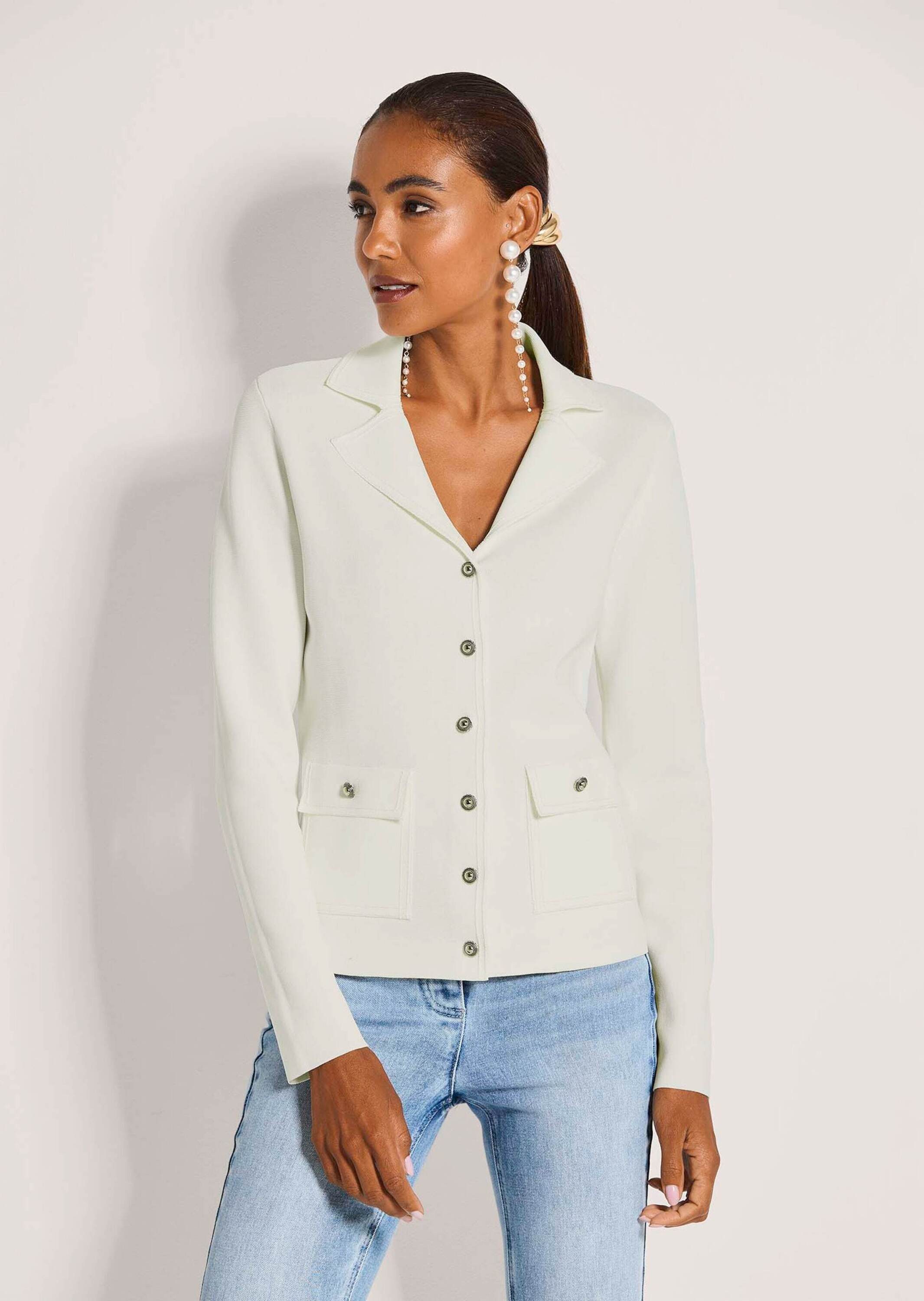MADELEINE Strickjacke Elegante Businessjacke im Milano-Strick Blazer im zeitlosen Chic mit Schmuckknöpfen und Reverskragen