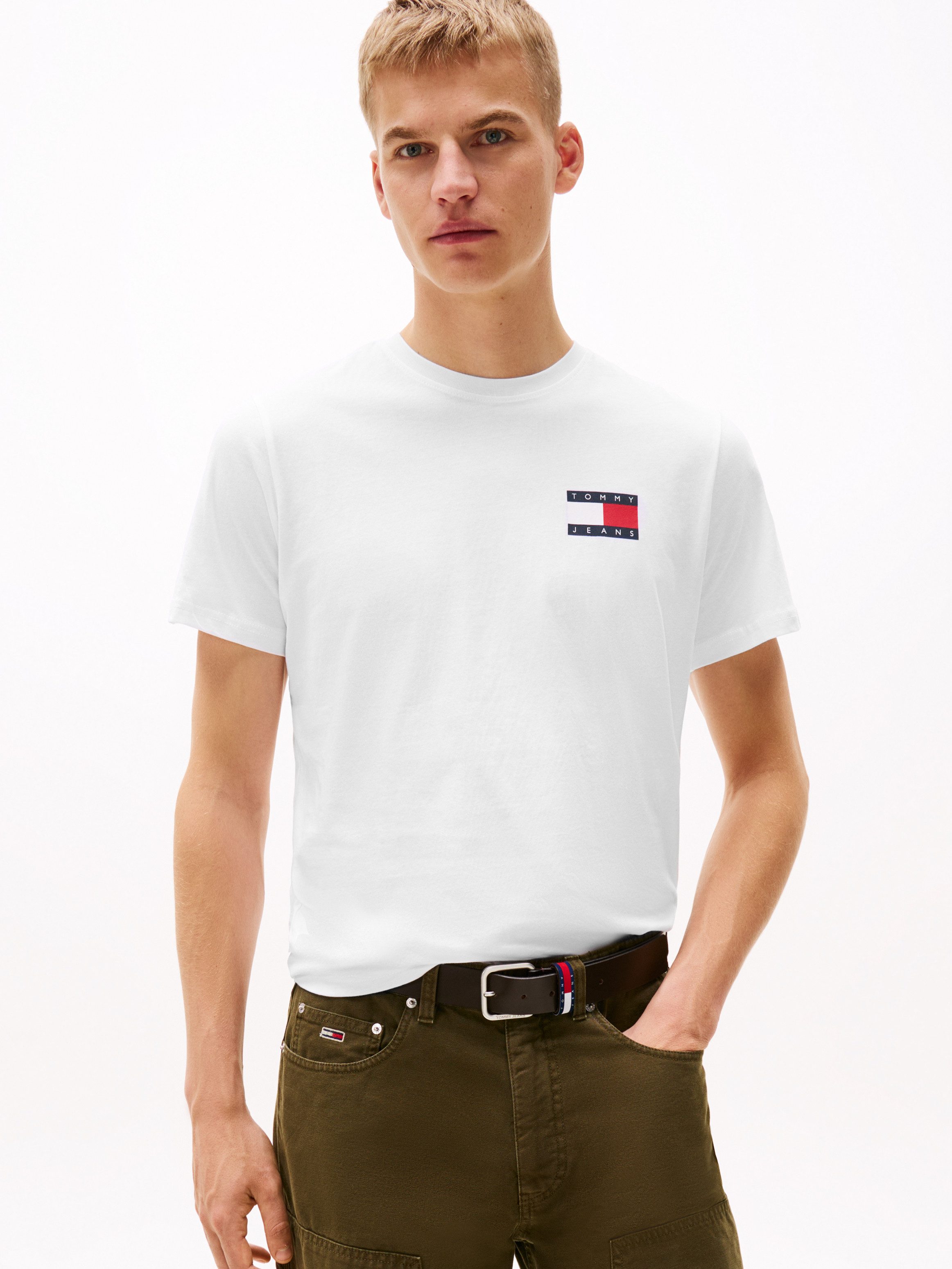 Tommy Jeans T-Shirt TJM SLIM ESSENTIAL FLAG TEE EXT Mit Rundhalsausschnitt günstig online kaufen