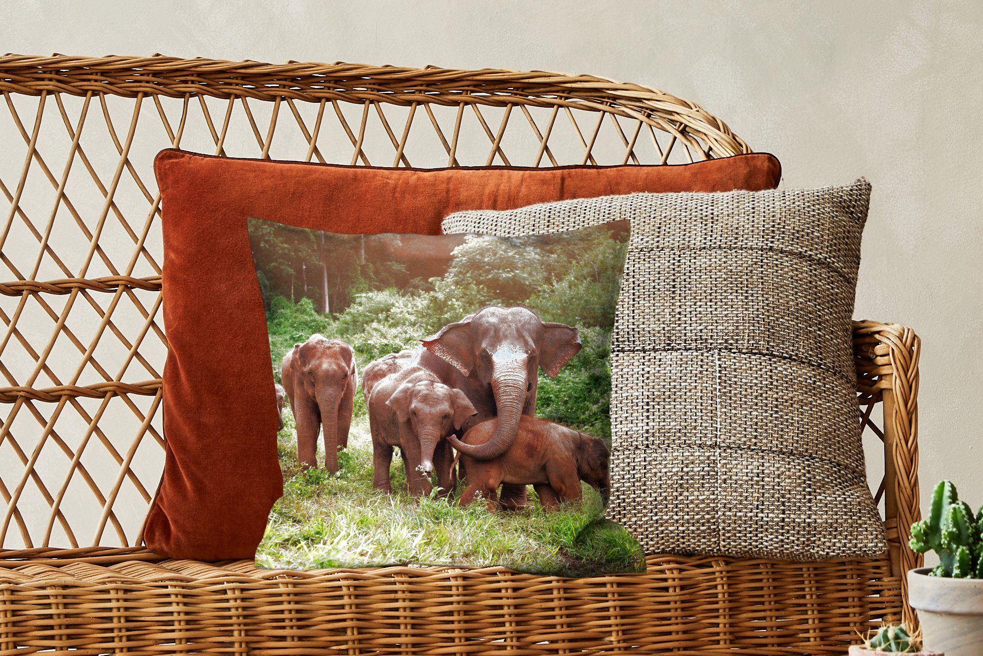 Gras Sofakissen mit Schlafzimmer, MuchoWow Füllung Dekokissen Tiere - Elefant Wald Wohzimmer, für Zierkissen - - Deko, - Grün,