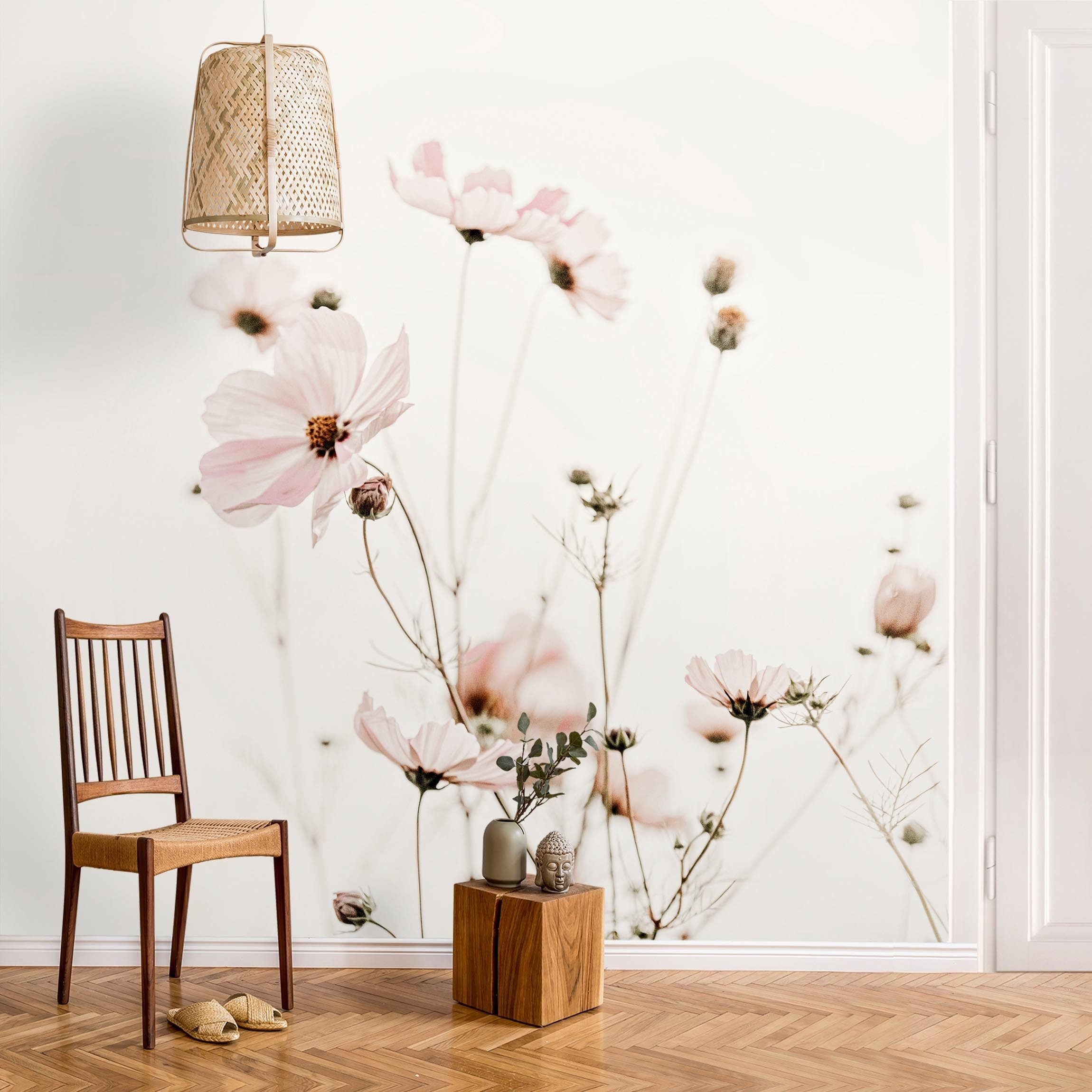 Bilderdepot24 Fototapete Blumen Cosmea zarten Cremetönen Blumentapete Floral Natur Modern Kunst, Glatt, Matt, (Vliestapete inkl. Kleister oder selbstklebend), Wohnzimmer Schlafzimmer Küche Flur Motivtapete Vliestapete Wandtapete