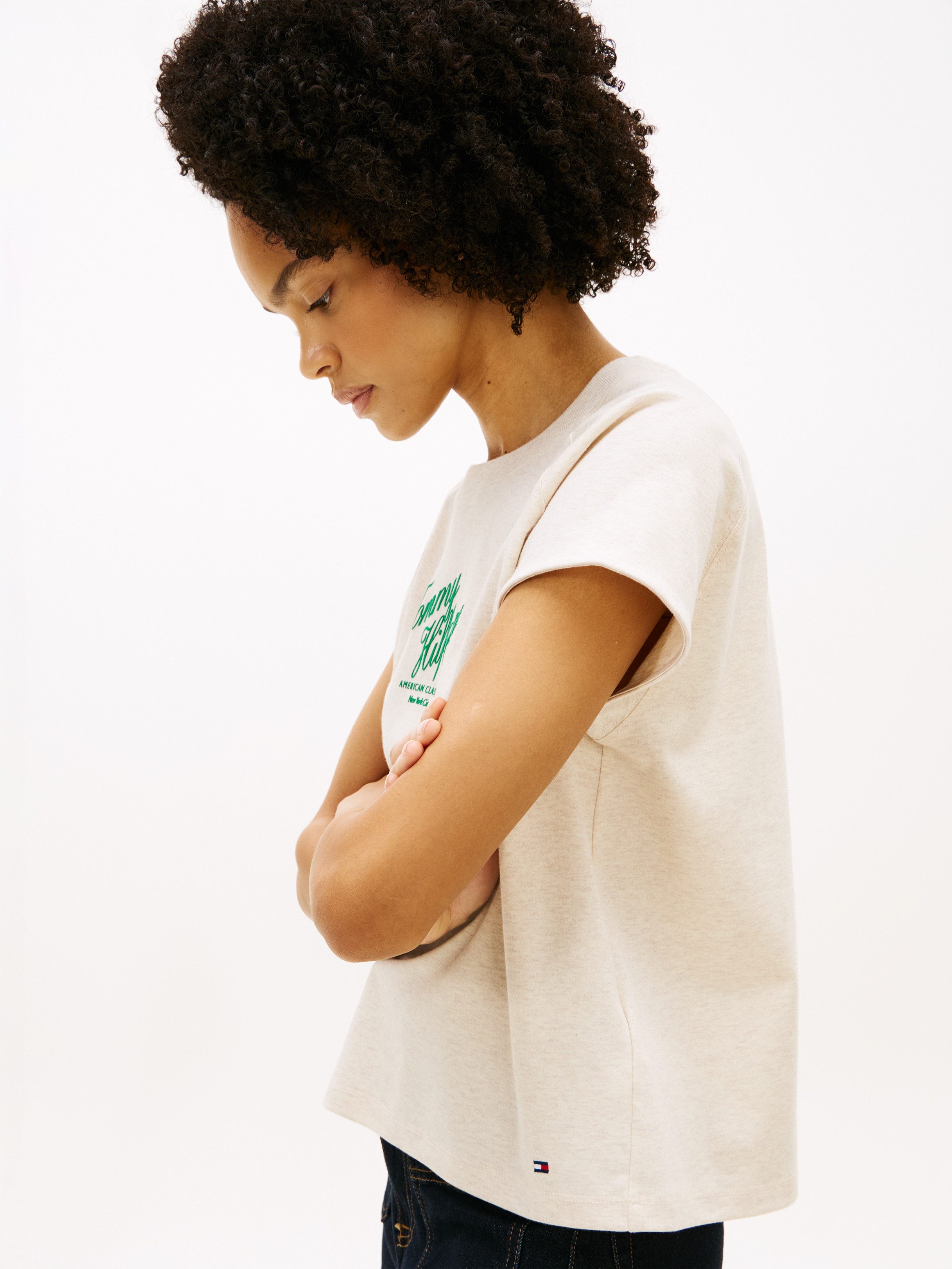 Tommy Hilfiger Kurzarmshirt SEASONAL SCRIPT CAP SLV TEE mit Raglanärmeln, Relaxed Fit