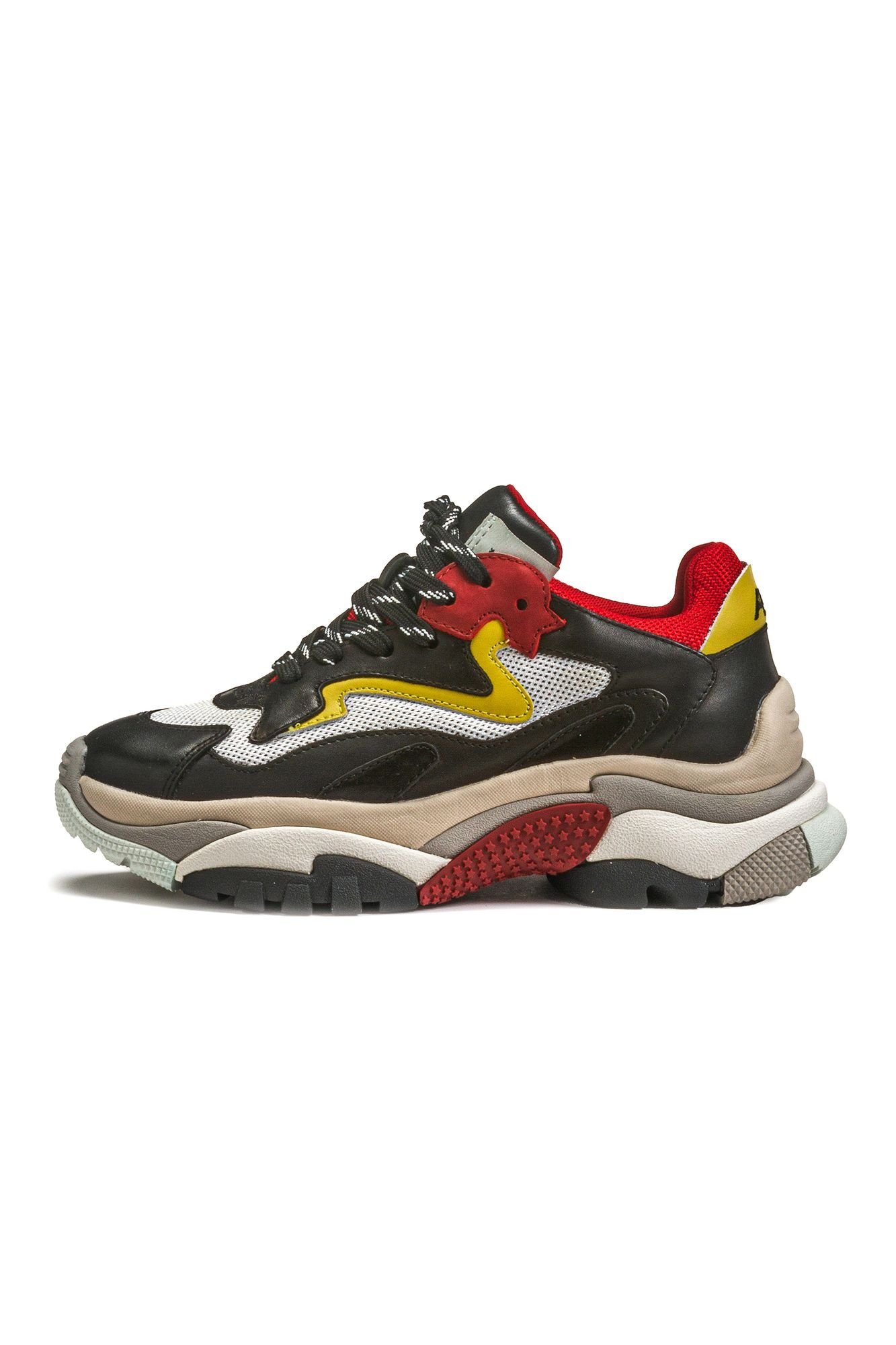sneaker ash addict