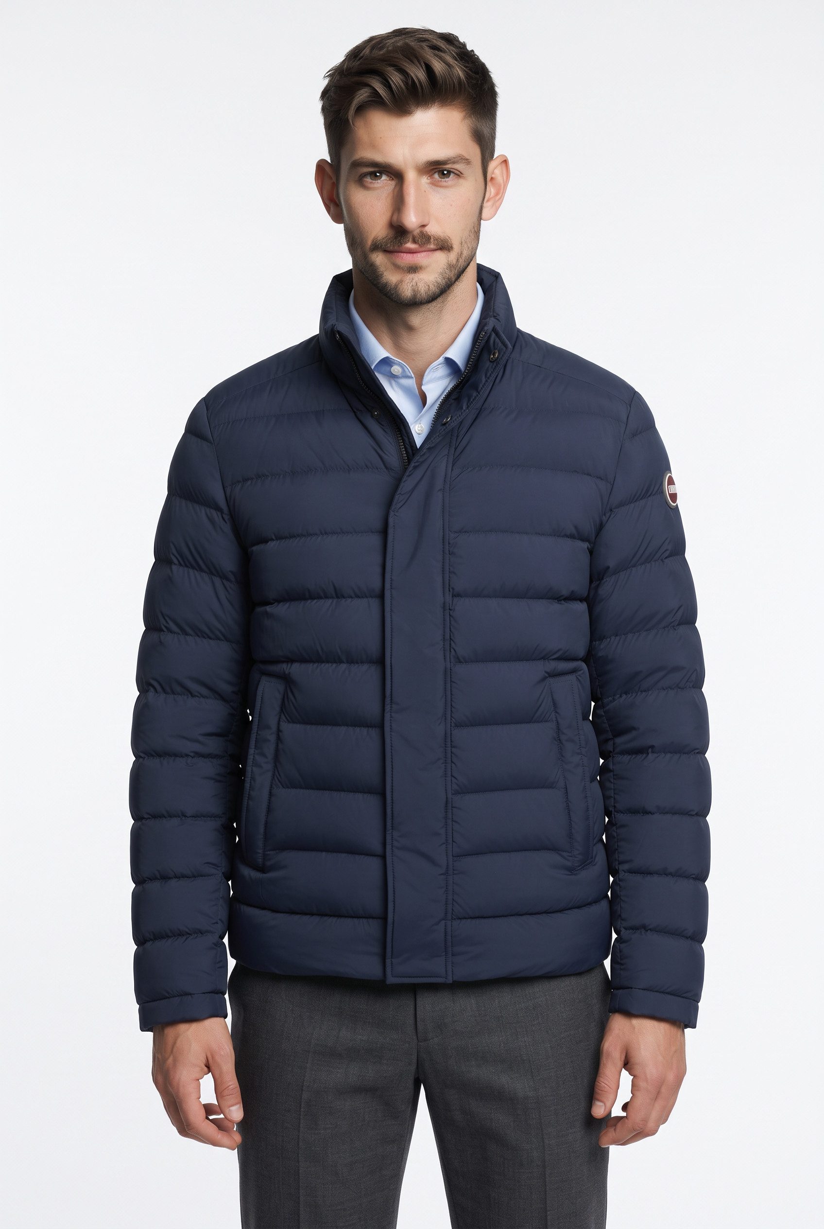 Colmar Daunenjacke mit verdeckter Knopfleiste, Regular Fit, Stehkragen