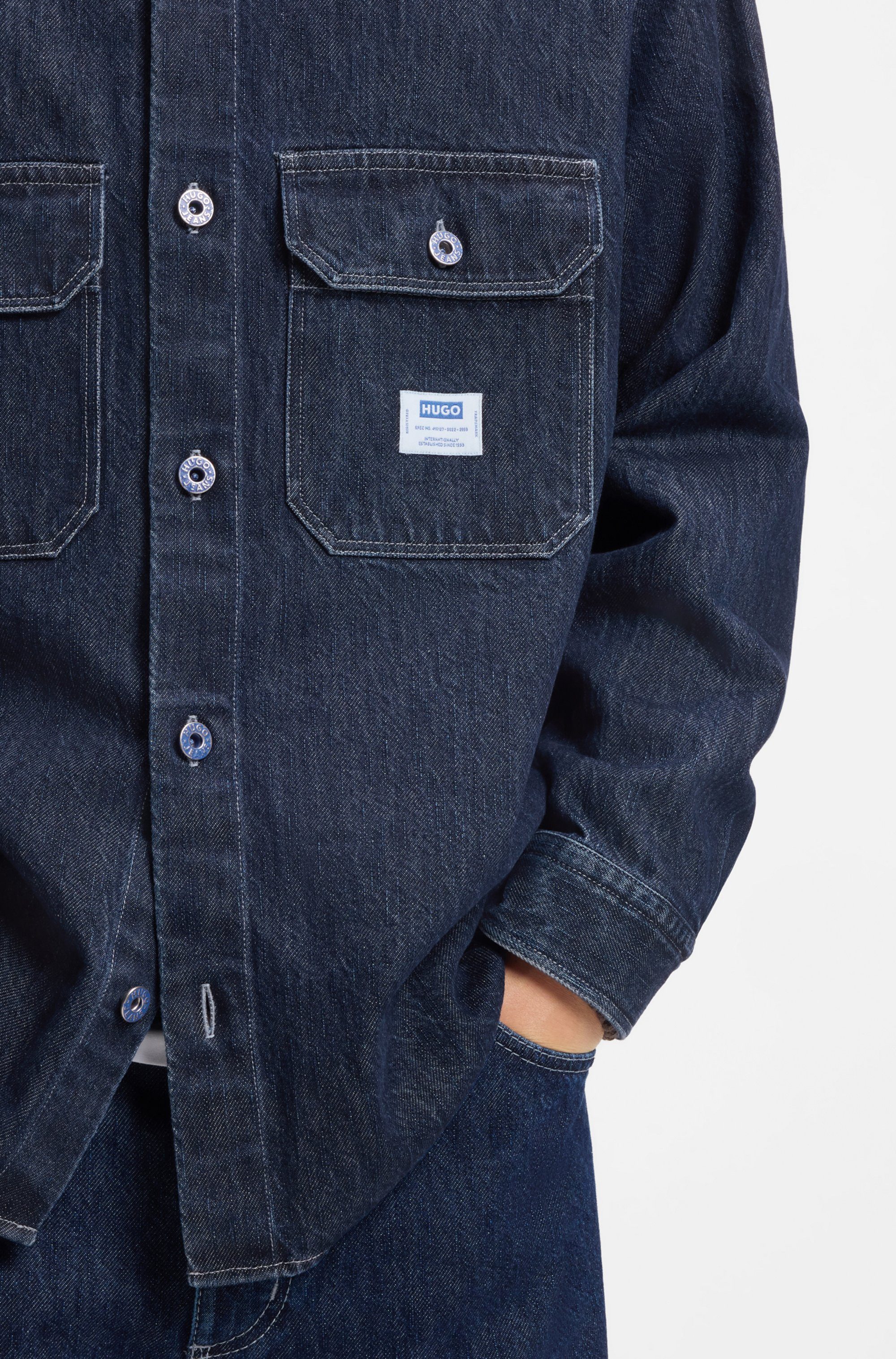 HUGO Jeanshemd Oversized-Fit, Denim-Qualität, Logo-Stickerei