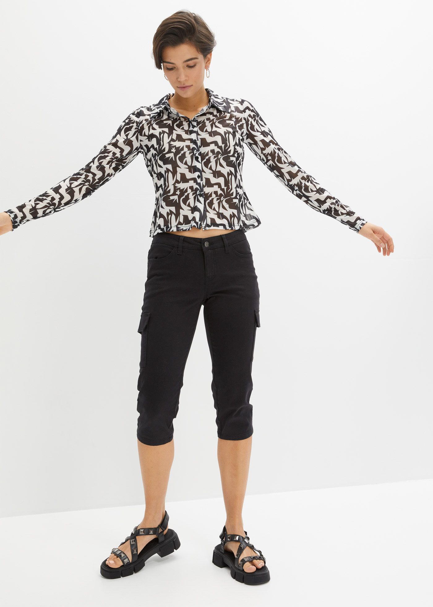 bonprix Caprihose aus Baumwolle mit Elasthan, Skinny Fit, im Cargo-Look – Bild 4 von 5