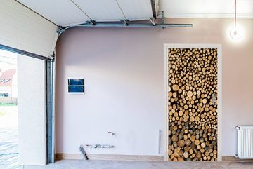 MuchoWow Türtapete Hunderte von Baumstämmen liegen auf und nebeneinander, Matt, bedruckt, (1 St), Fototapete für Tür, Türaufkleber, 75x205 cm