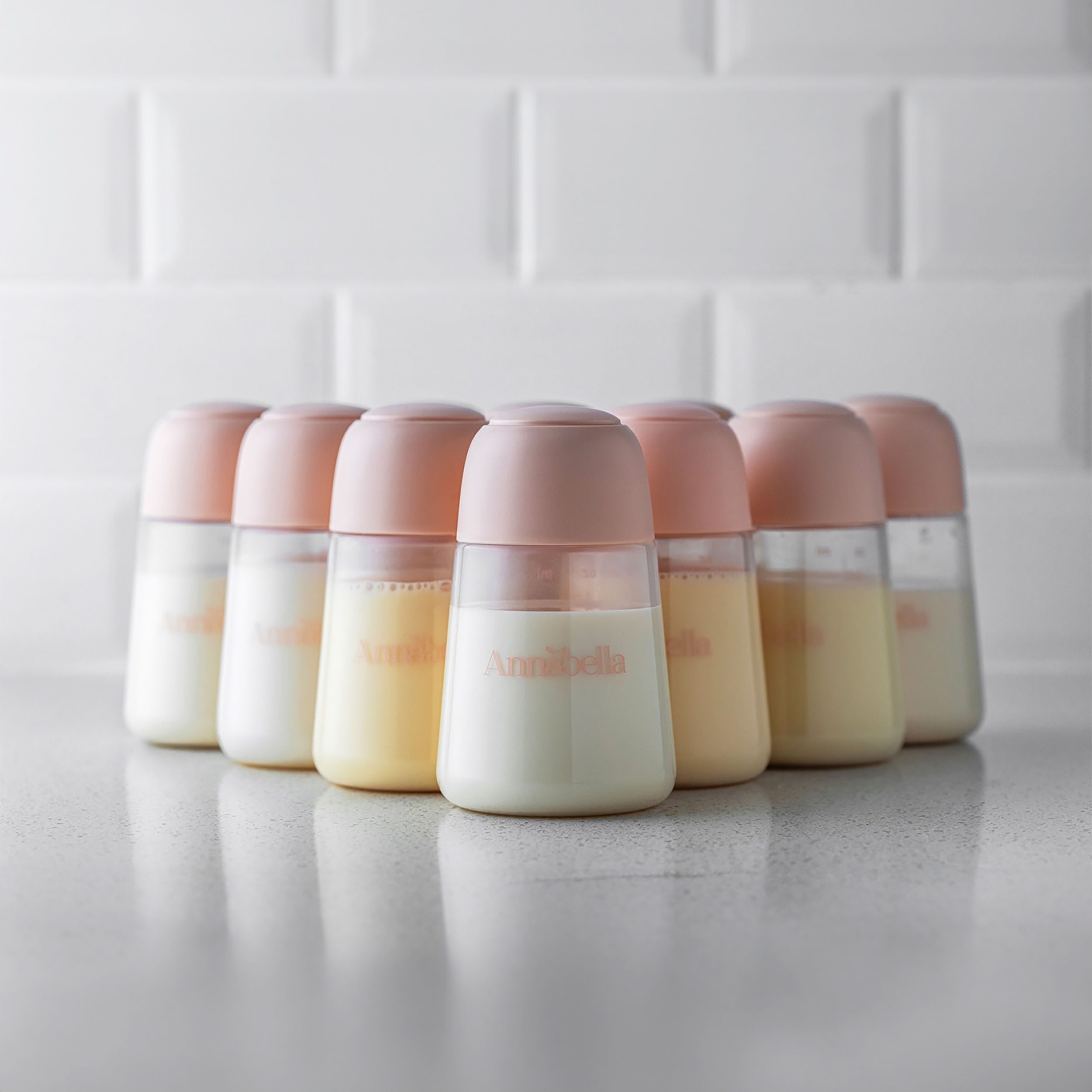 Annabella Milchbehälter Vorratsflaschen 2er Set 140ml für Muttermilch mit Deckel & Skala, Zubehör für Annabella Milchpumpe