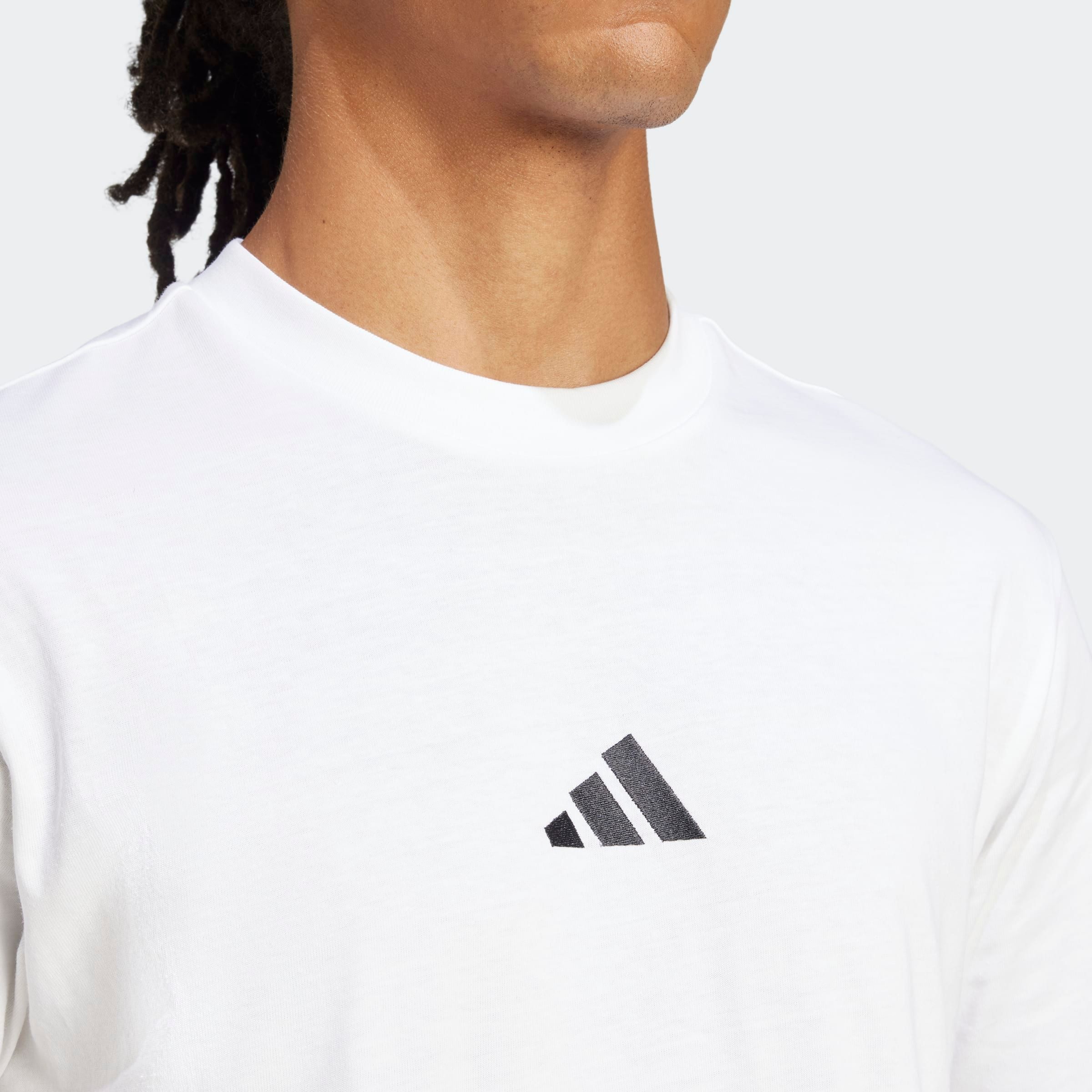 adidas Sportswear T-Shirt ESSENTIALS SMALL LOGO SINGLE JERSEY sportliches Kurzarmshirt, mit Rundhalsausschnitt