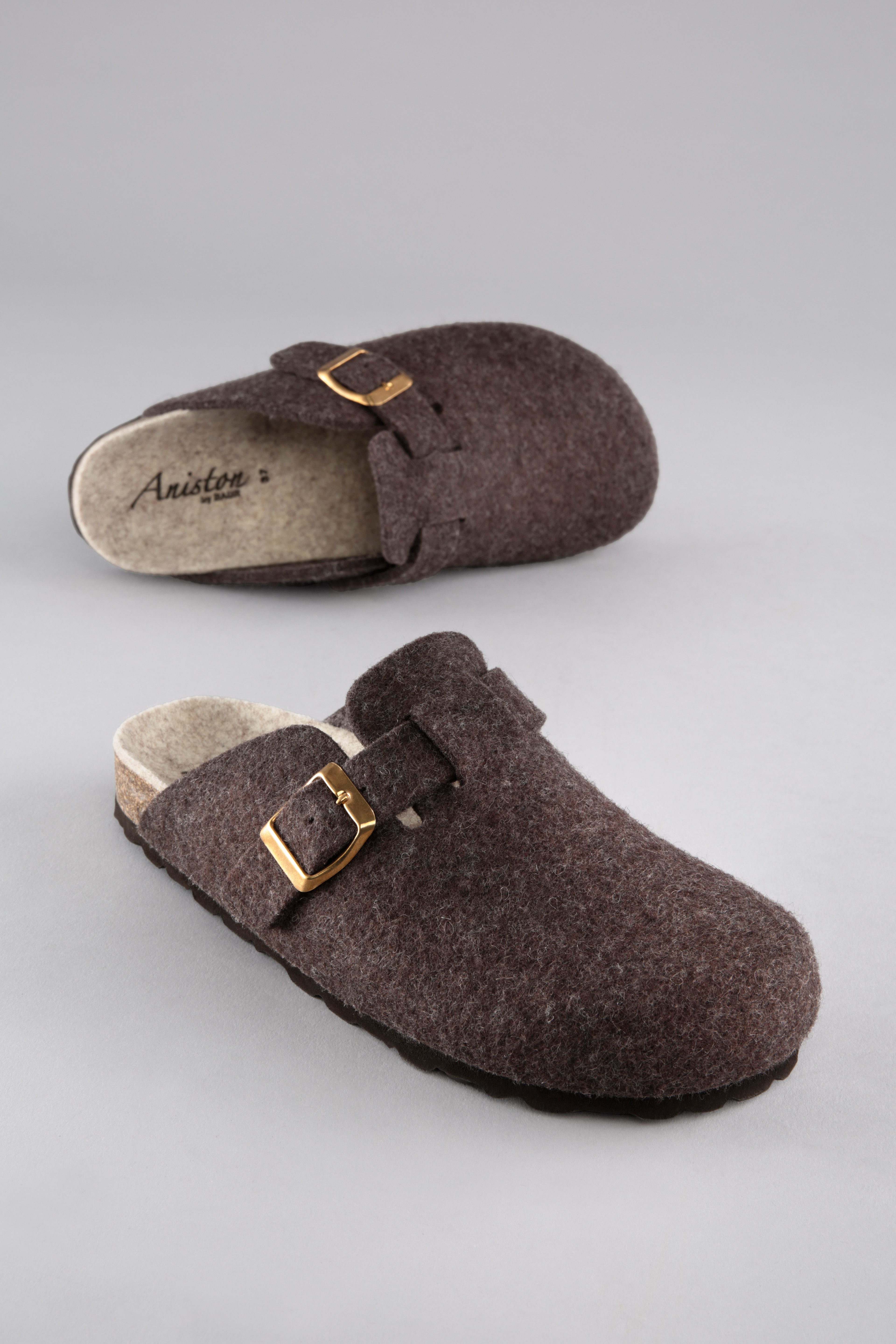 Aniston SHOES Clog, Hausschuh, Homeslipper mit verstellbarem Riemchen - NEU günstig online kaufen
