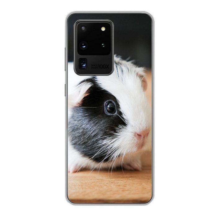 MuchoWow Handyhülle Nahaufnahme eines gefleckten Meerschweinchenbabys Phone Case Handyhülle Samsung Galaxy S20 Ultra Silikon Schutzhülle