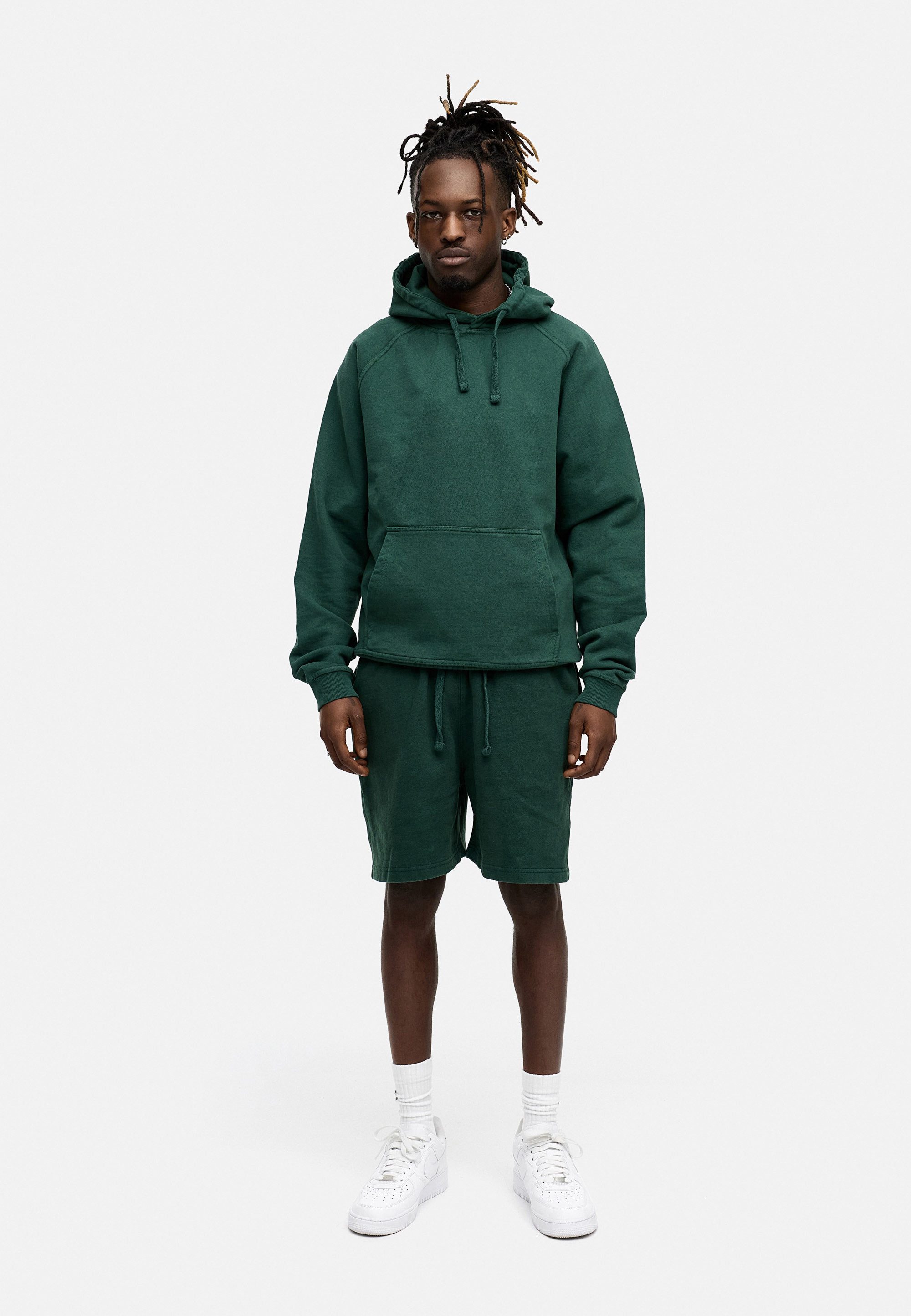 BEHYPE STUDIOS Hoodie IM OVERSIZE FIT Herren Kapuzenpullover lockeres Kapuzen-Sweatshirt Sweater