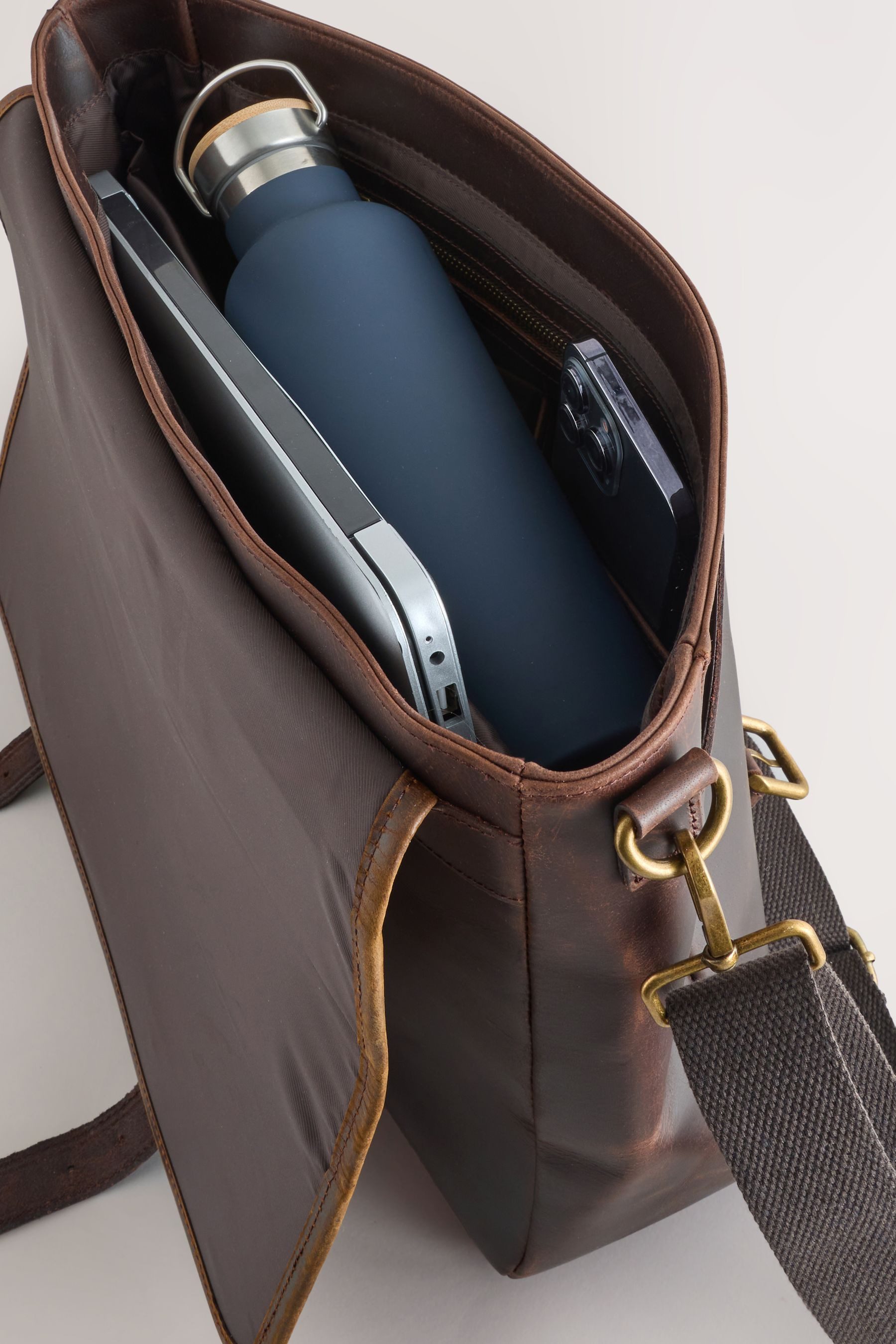 Next Messenger Bag Messenger-Tasche aus Harris Tweed (1-tlg)