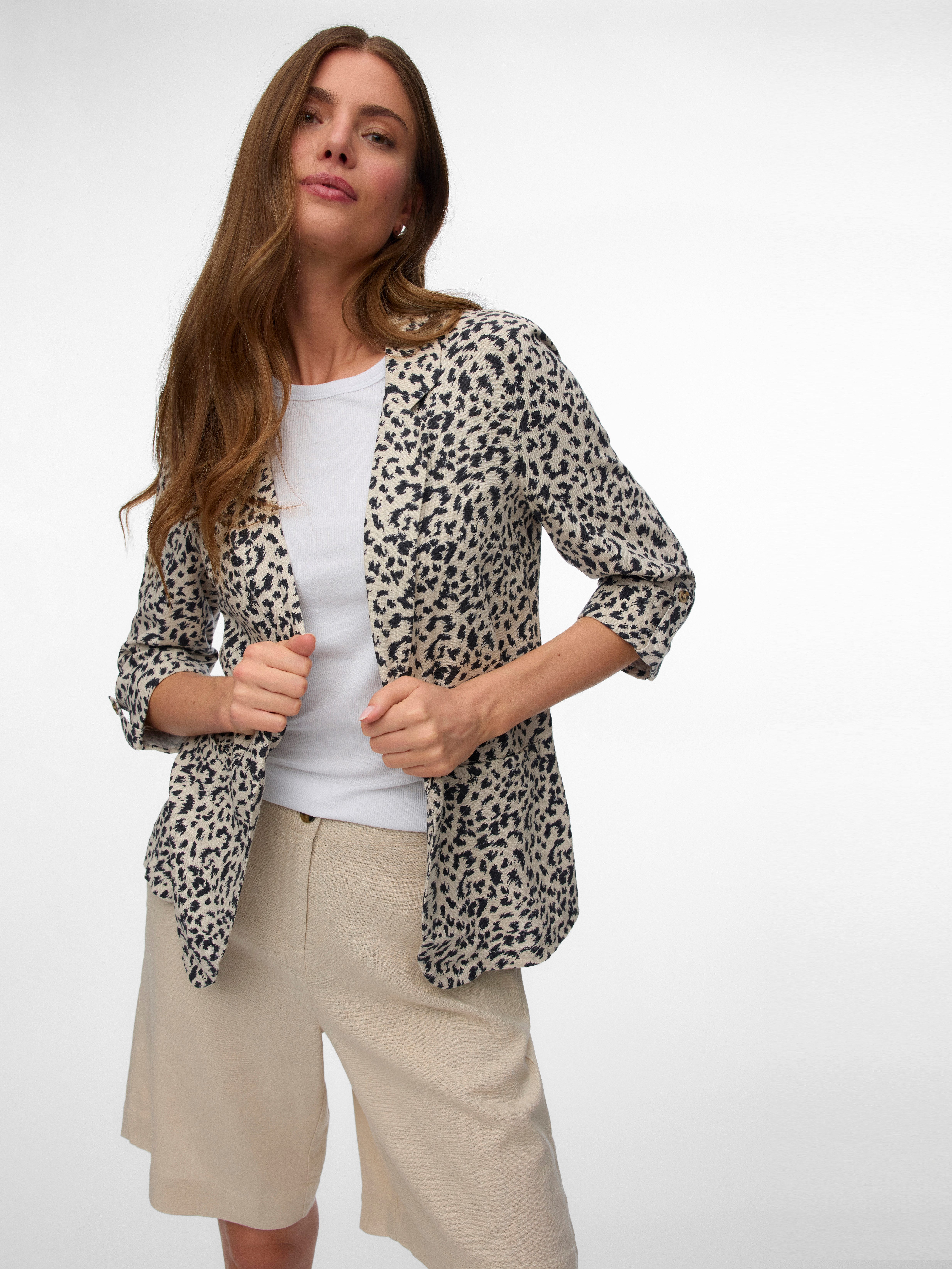 Vero Moda Kurzblazer VMJESMILO 3/4 LOOSE BLAZER WVN NOOS mit Leinen