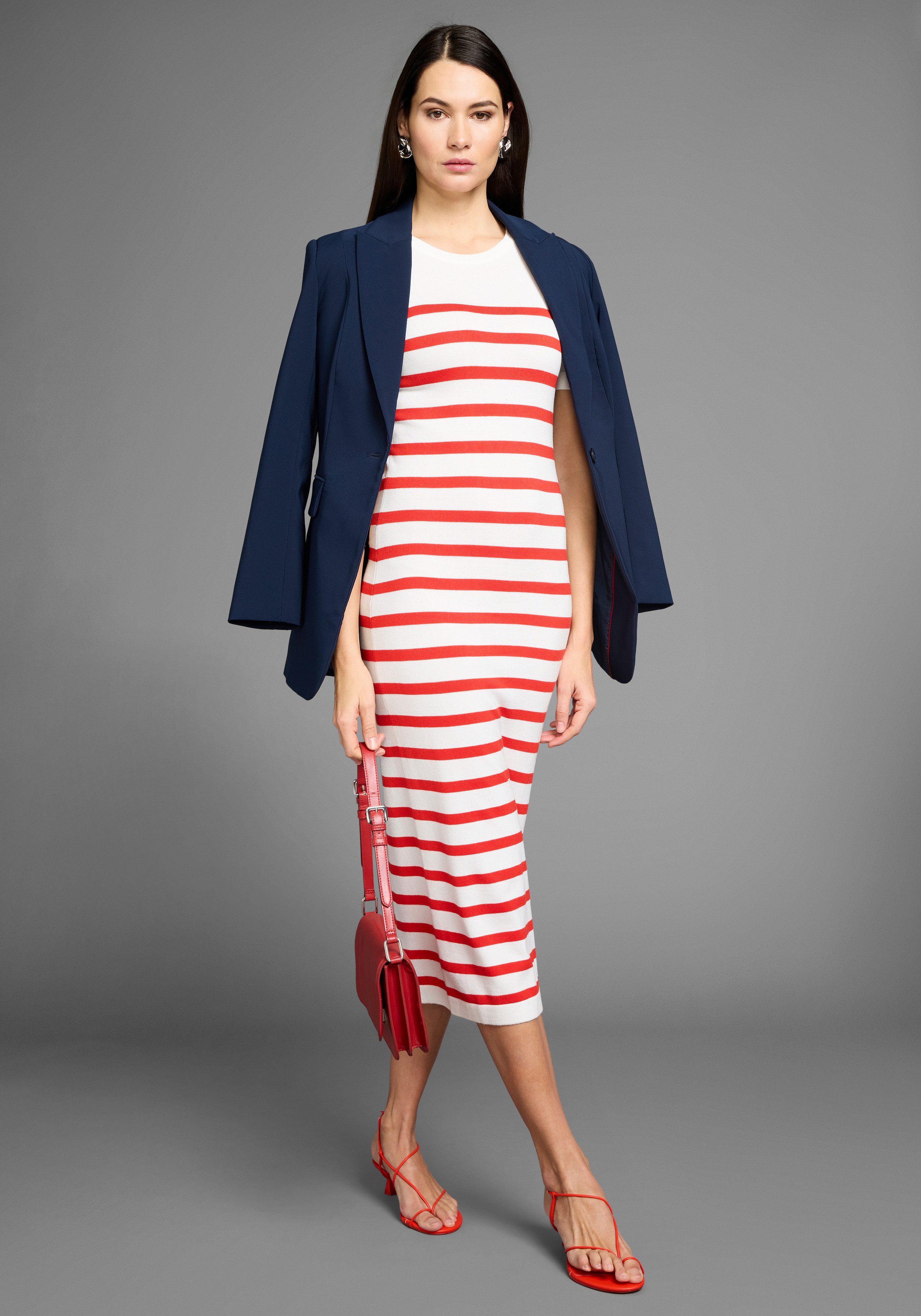 HECHTER PARIS calf-length knitted dress, modern, made of viscose blend, short sleeves