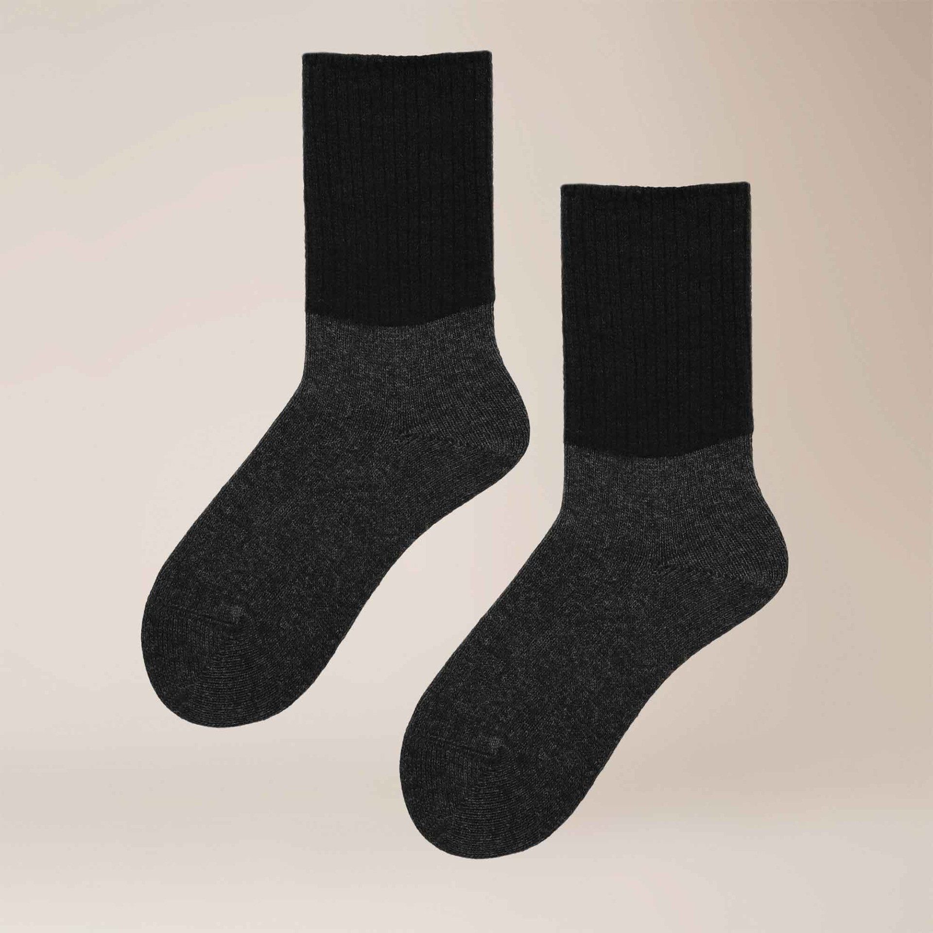 KUNERT Basicsocken Magical Touch (1-Paar) Socken mit edlem Materialmix