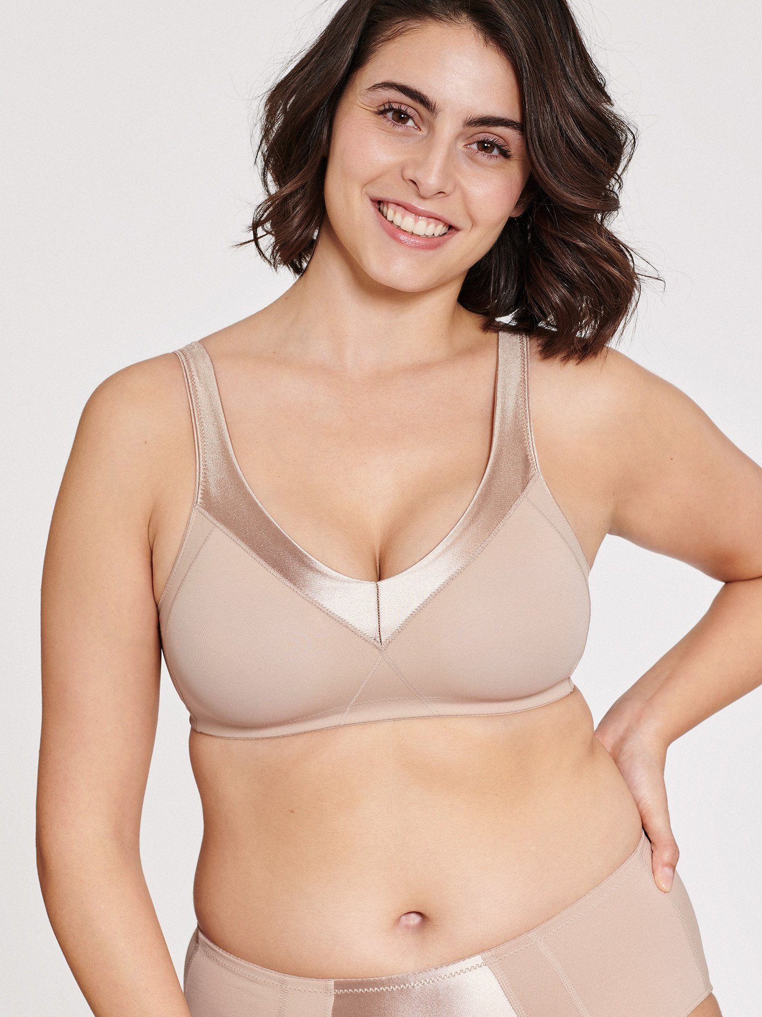 Cup Naturana B-E, Minimizer Bügel mit Glanzband, Solutions Minimizer-BH Soft-BH beige ohne light