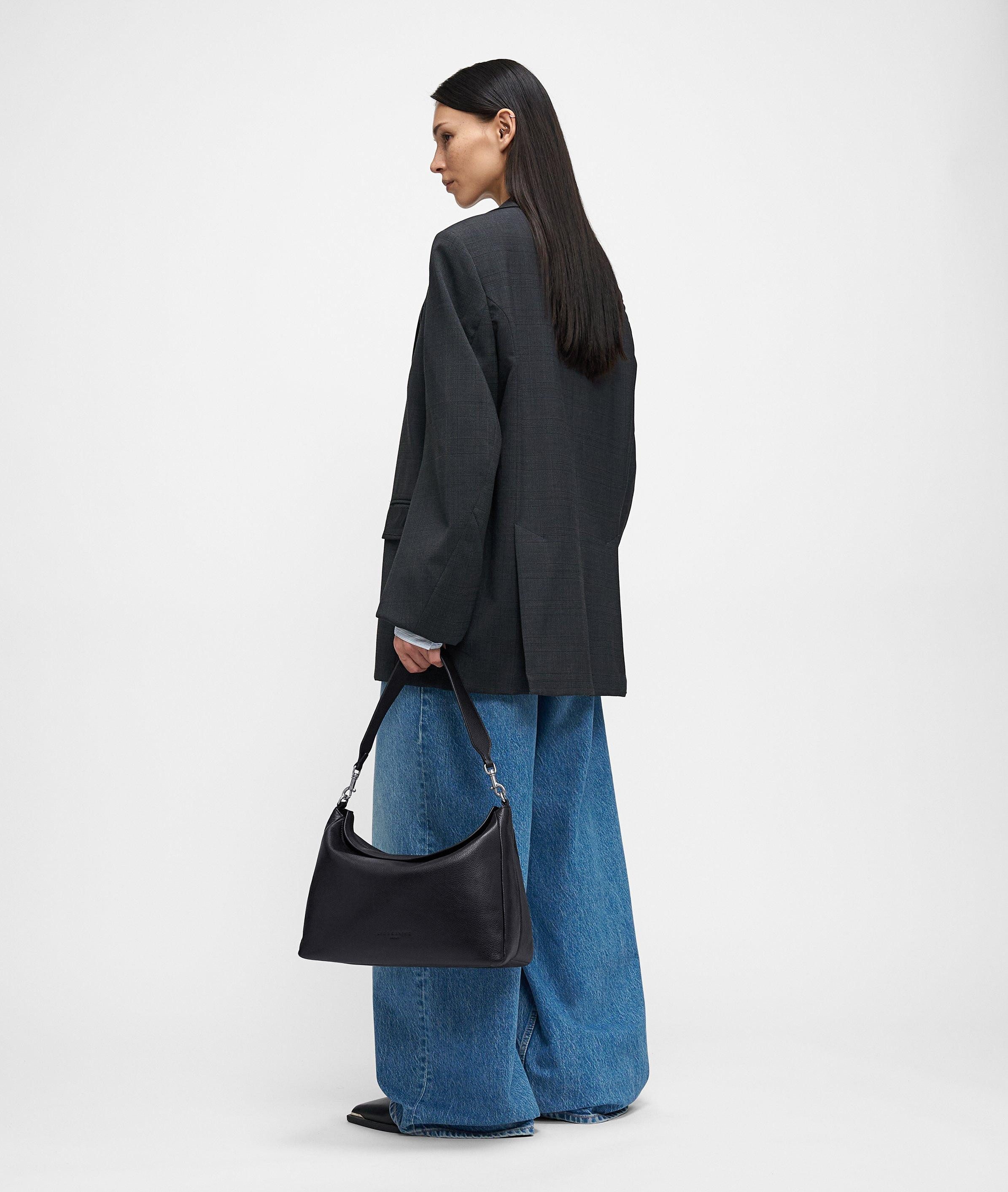 Liebeskind Berlin Schultertasche Abigail Hobo M, Geräumige Tasche aus Rindsleder