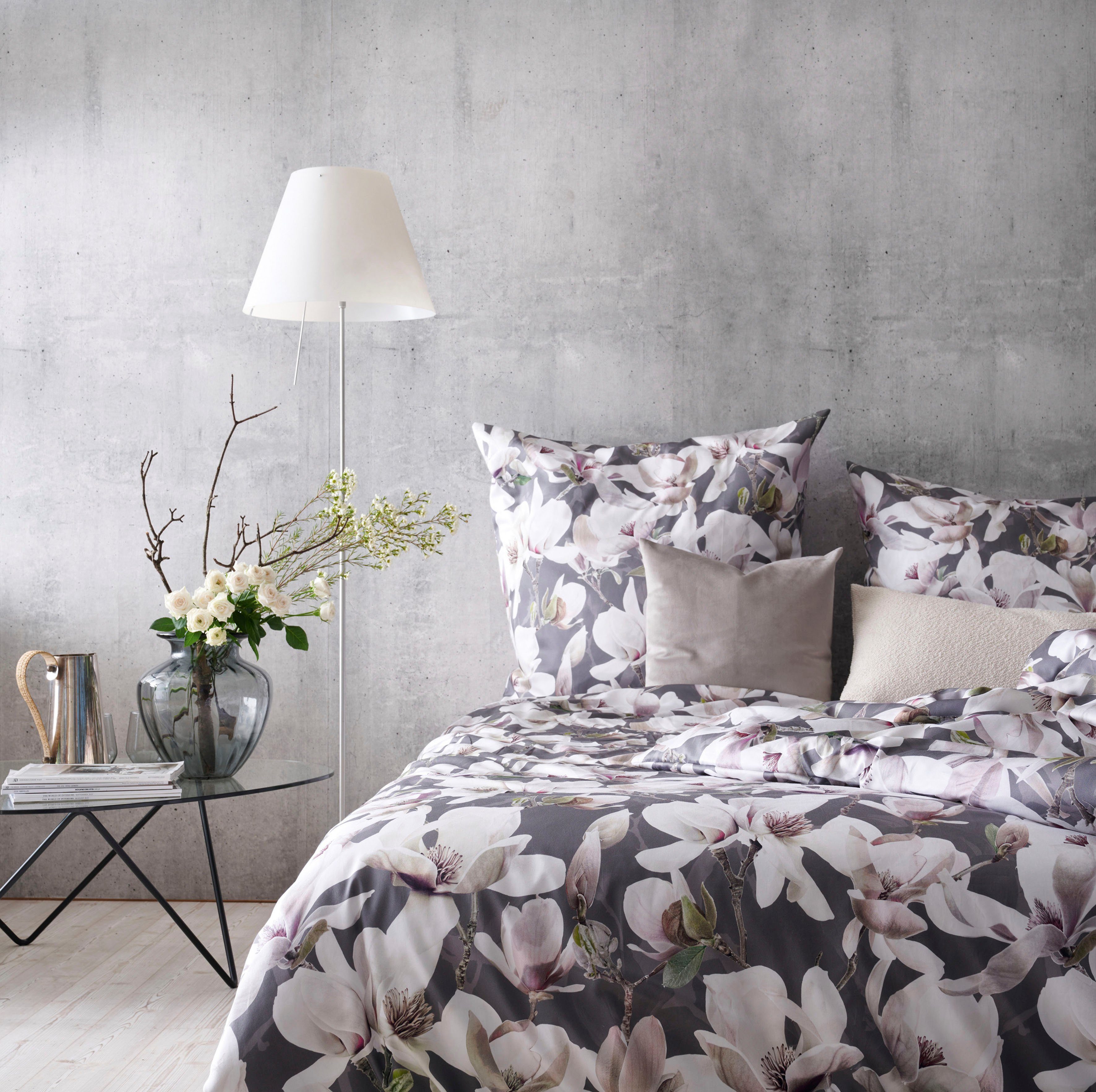APELT Wendebettwäsche Dorothy, Satin (Bio-Baumwolle), exklusive Design Bettwäsche mit großblütigen Magnolienzweige