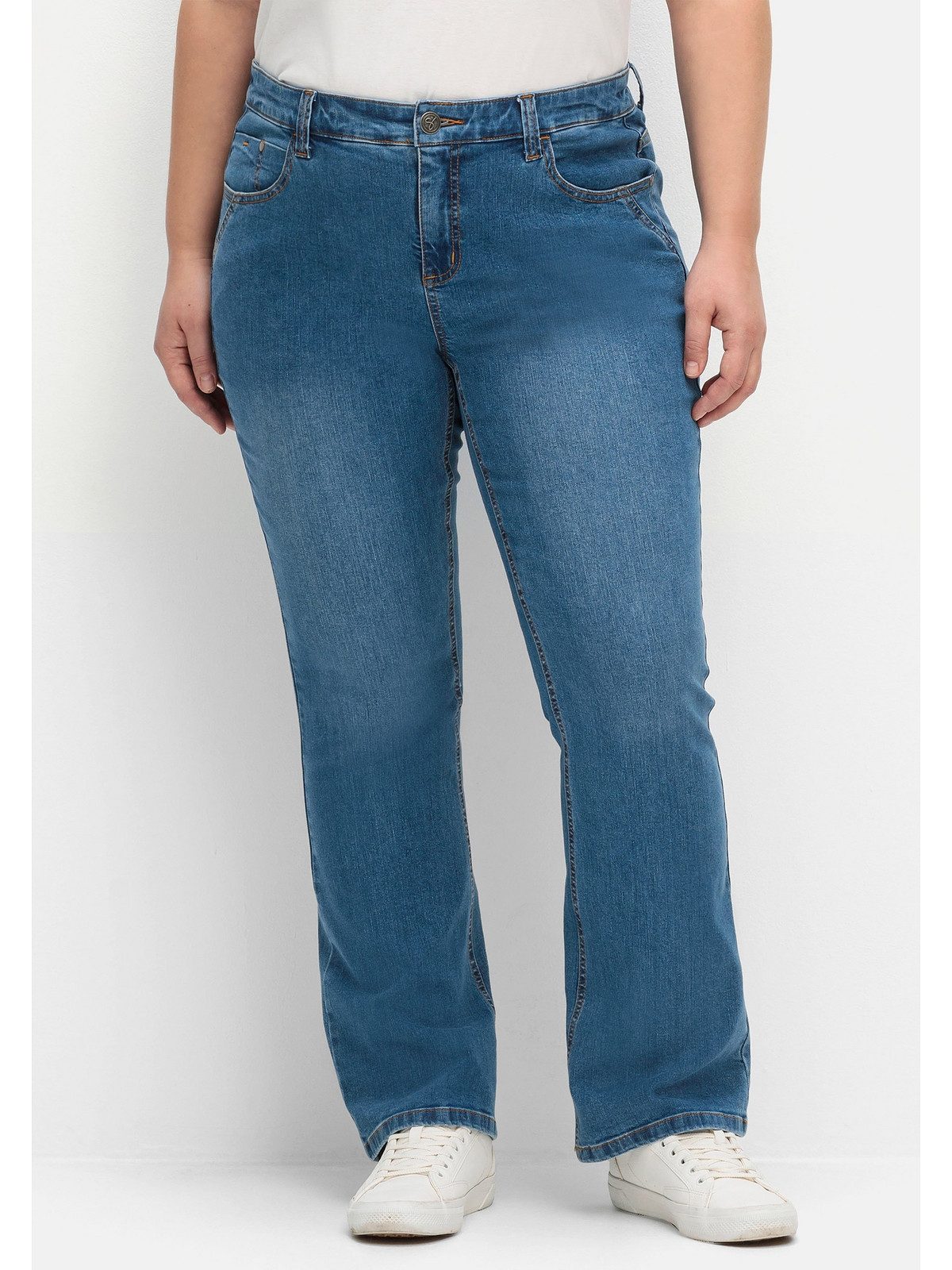 Sheego Bootcut-Jeans Große Größen SUSANNE ideal bei viel Bauch und schmalen Beinen