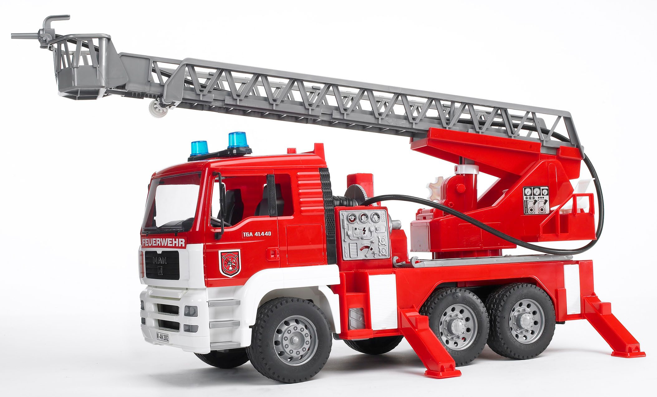 Bruder® Spielzeug-Feuerwehr MAN Feuerwehr mit Drehleiter Licht&Sound 47 cm (02771)