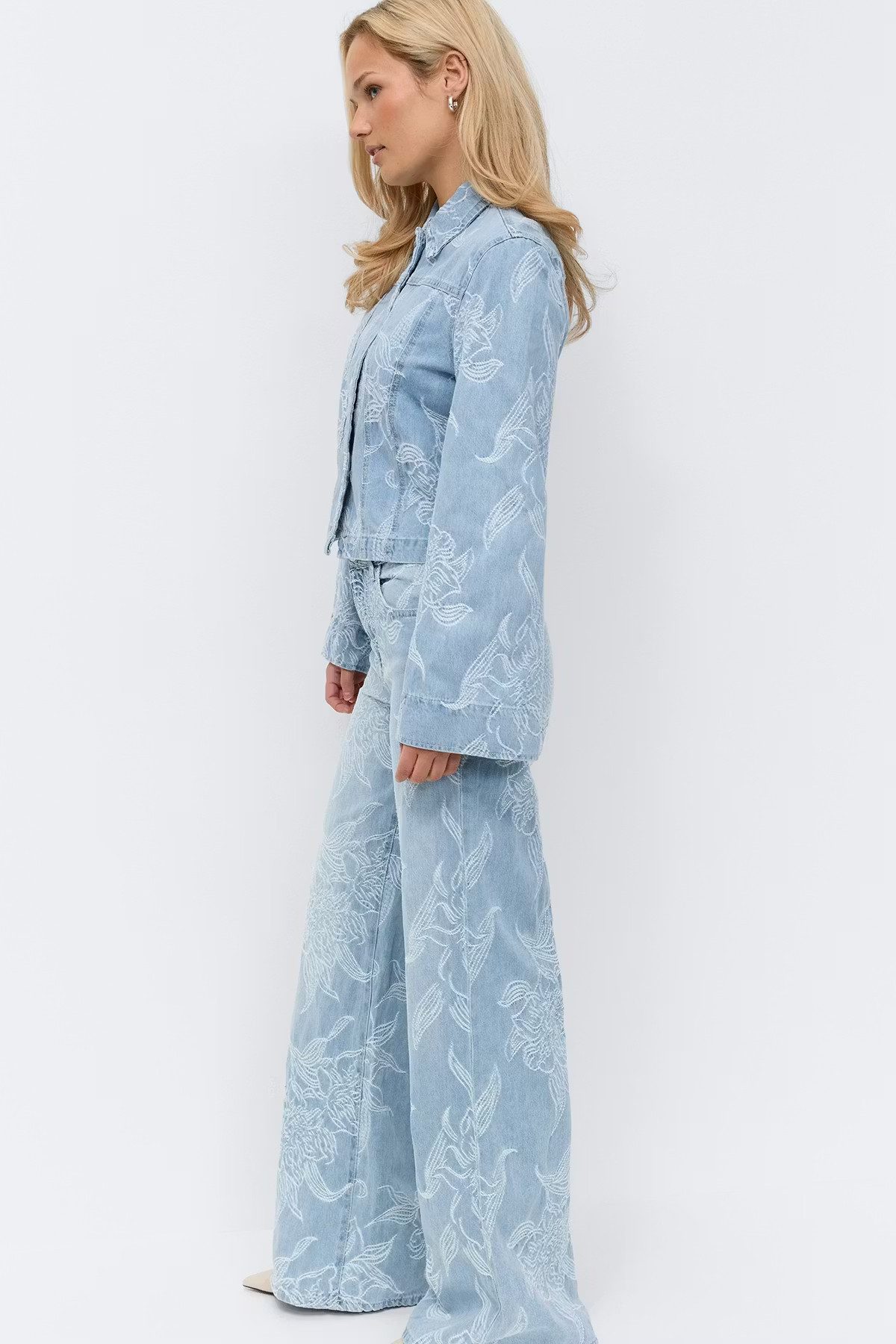 Gina Tricot Weite Jeans Embroidery jeans