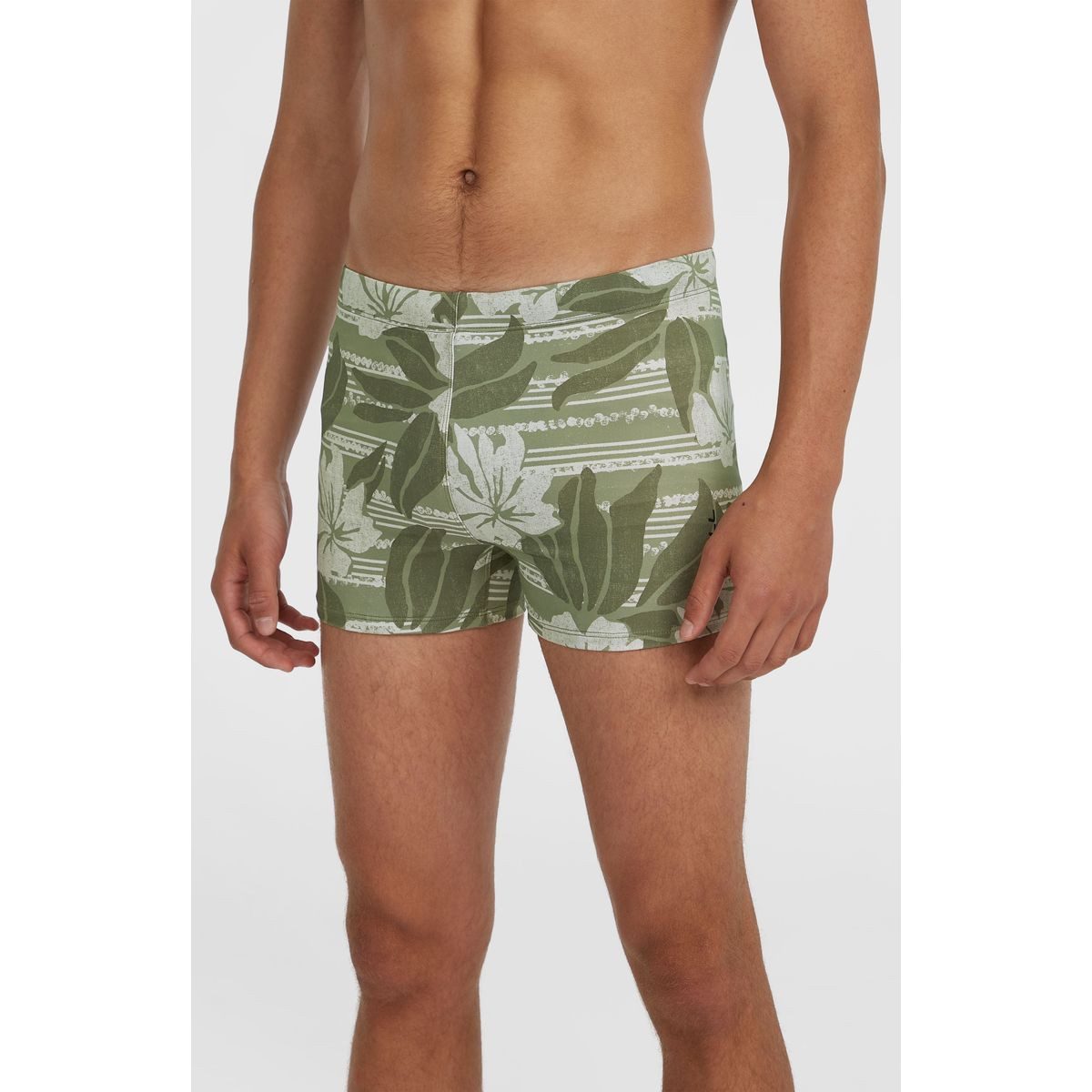 O'Neill Badeshorts Essentials Floral Racer Langlebige Badehose mit blumigem Print aus LYCRA® XTRA LIFE™ für