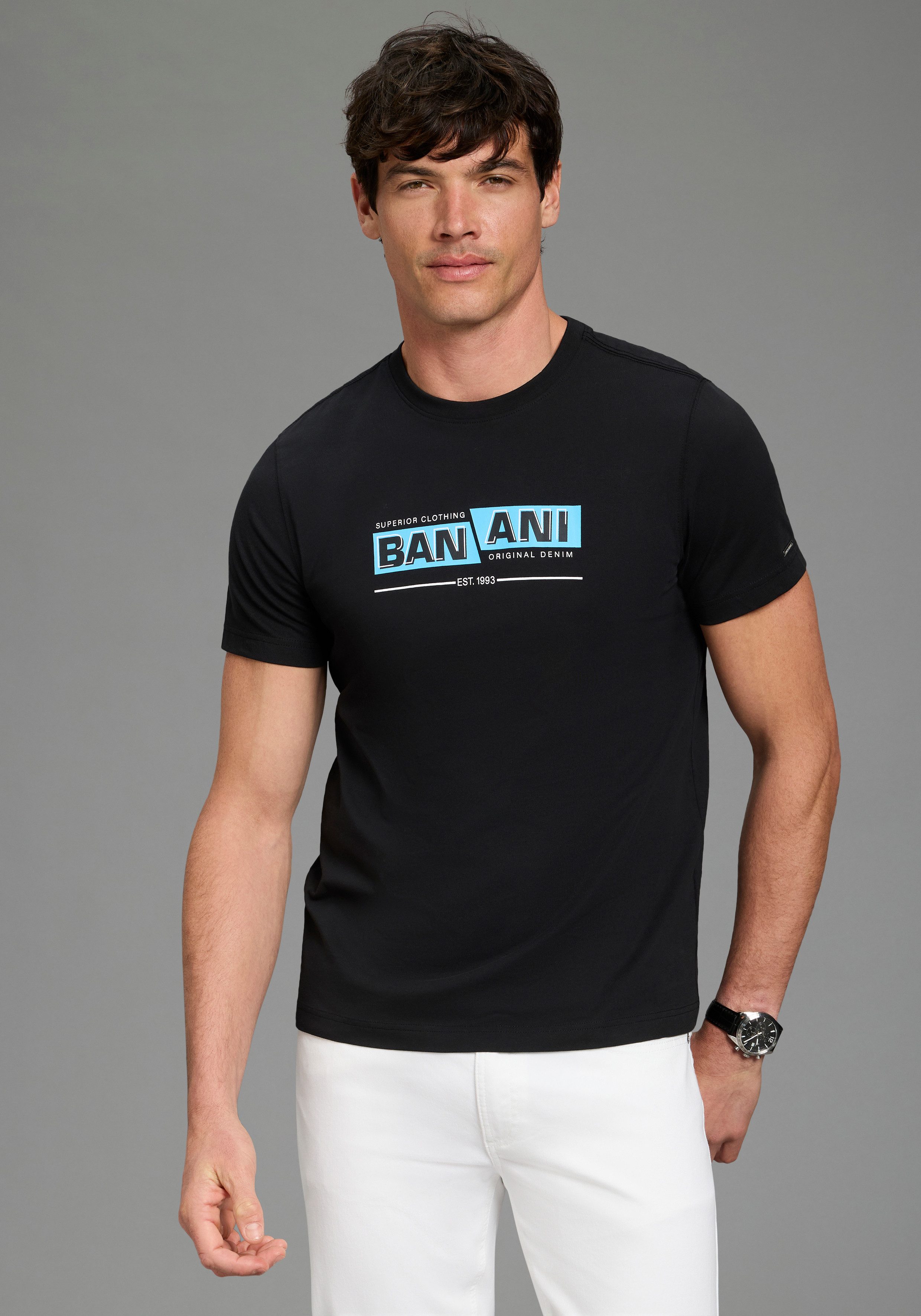 Bruno Banani T-Shirt schmale Passform, Halbarmshirt, bedruckte Optik. € 14,99, (€ 14,99 pro 1 Stk).