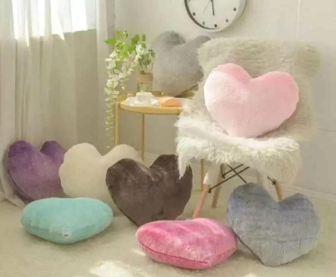 VewoTex Dekokissen Herzkissen » Kuschelkissen 45 x 45 cm » weiches Herz Kissen, » Dekokissen » Zierkissen aus Kunstfell