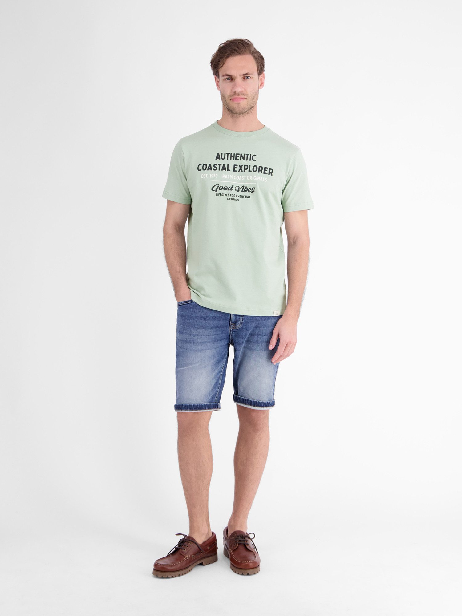 LERROS T-Shirt T-Shirt mit O-Neck aus softer Baumwolle mit Summervibe-Print