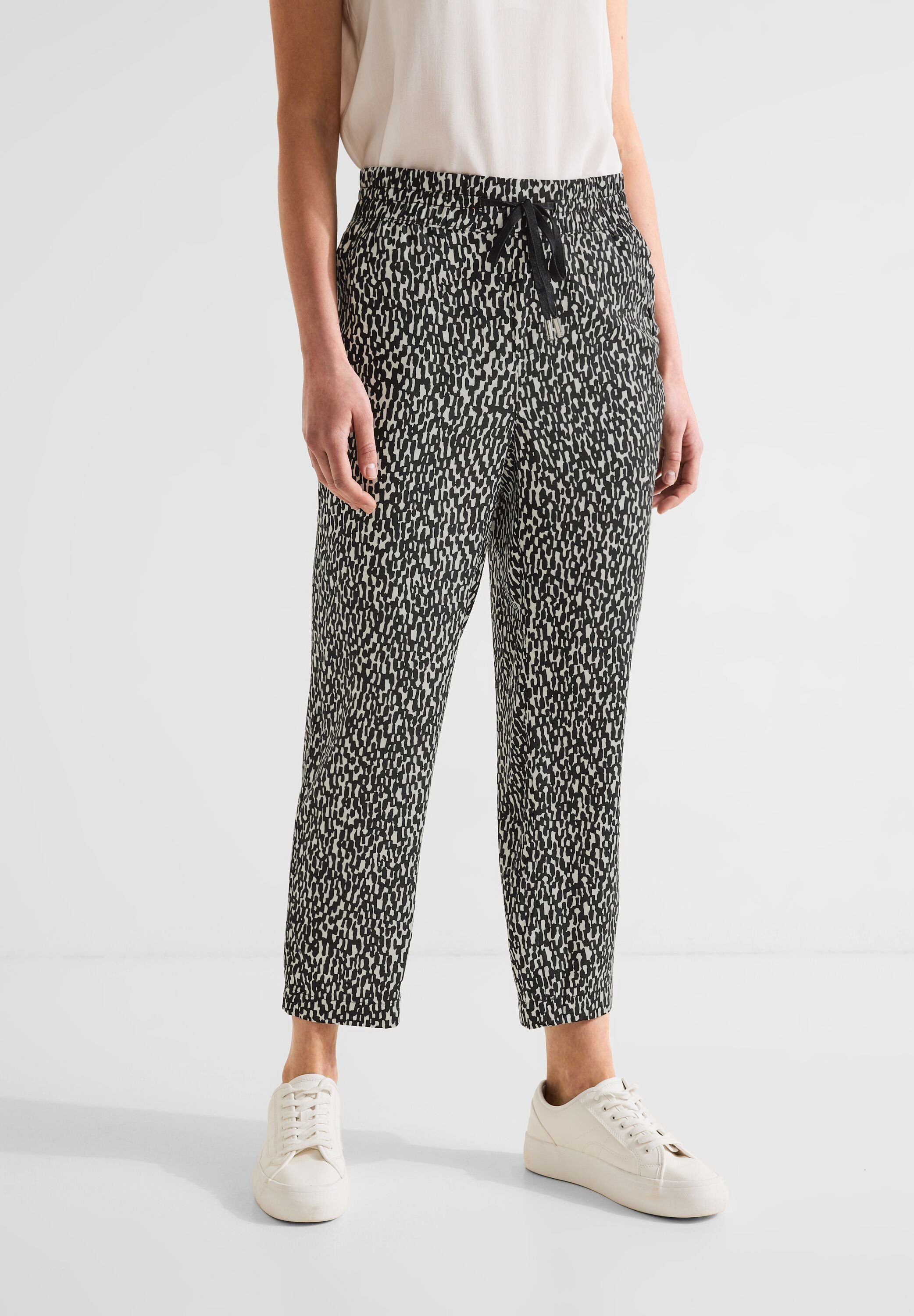 STREET ONE Stoffhose mit Tunnelzugband, Loose Fit Damenhose