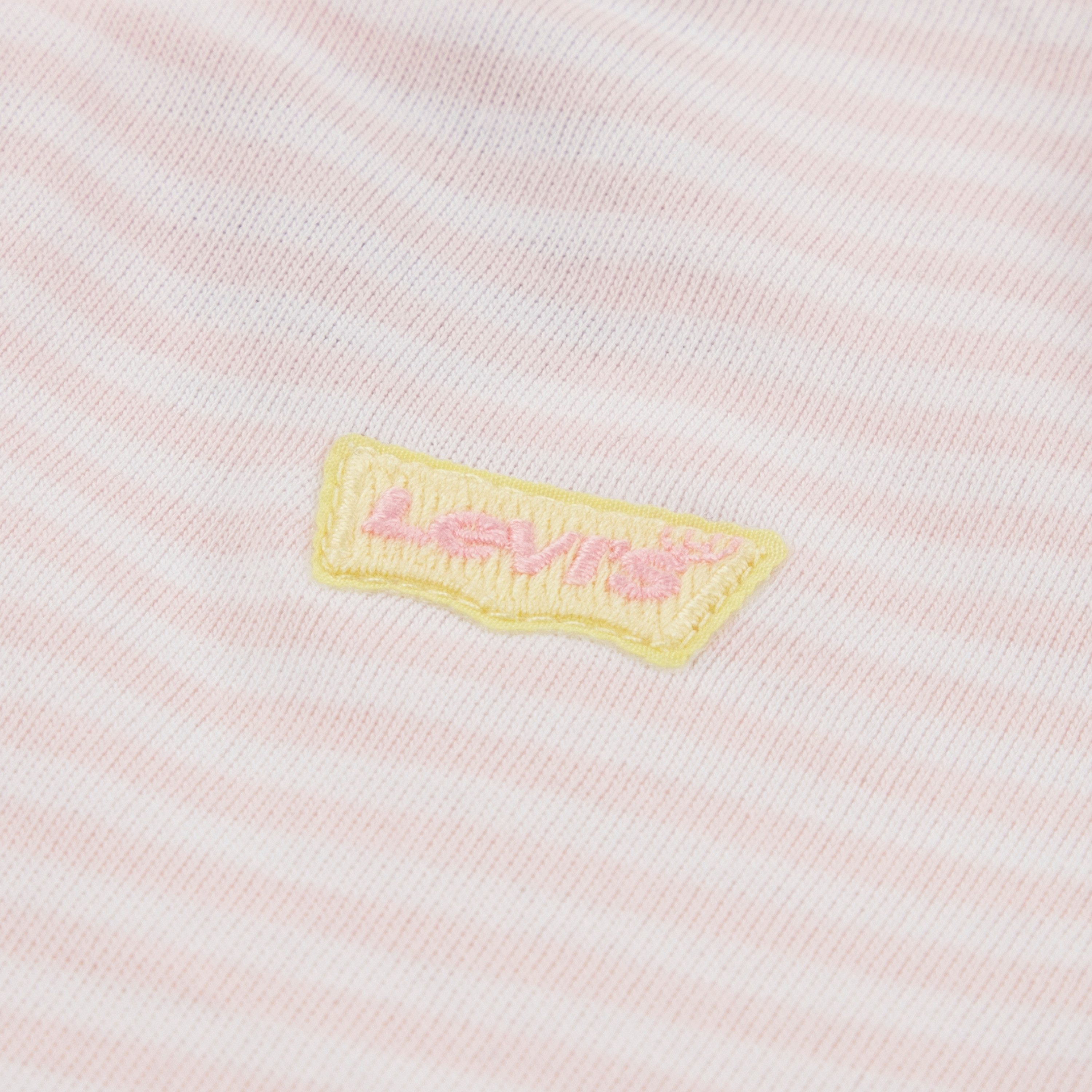 Levi's® Kids T-Shirt MINI BATWING mit Logo-Badge auf der Brust
