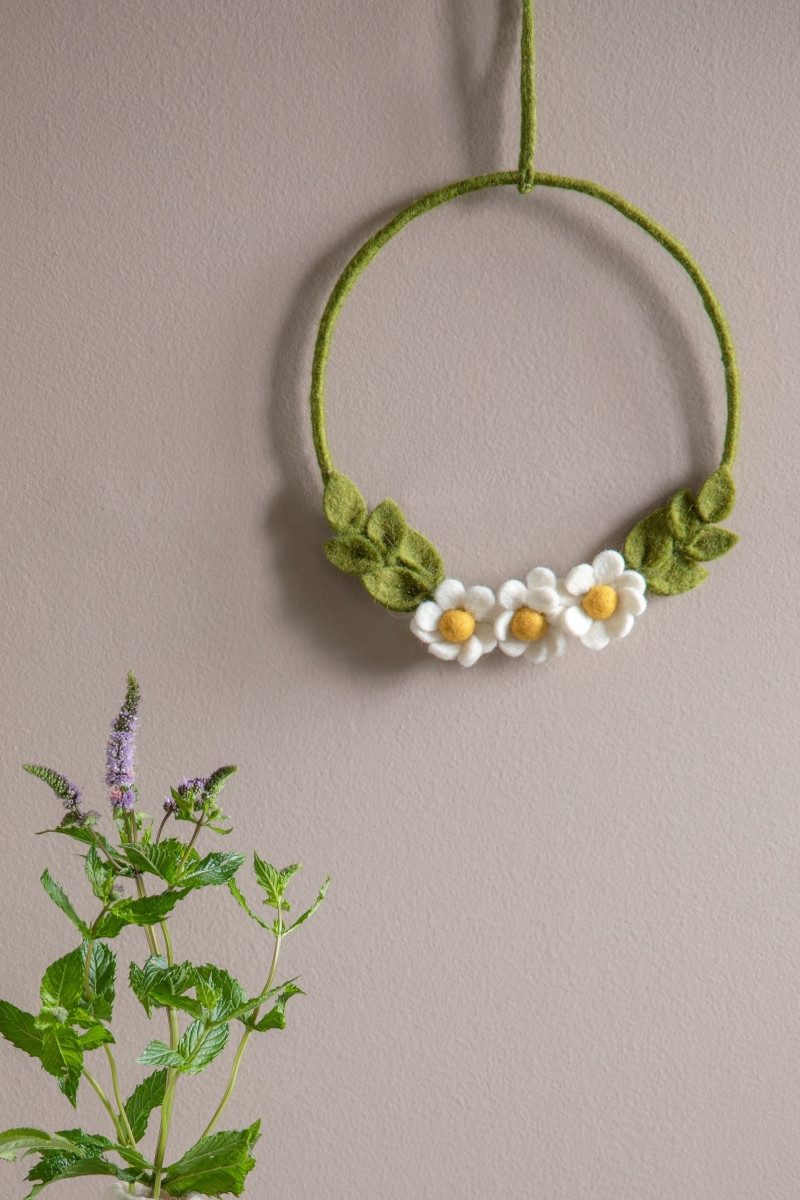 Gry & Sif Hängedekoration Filz-Dekokranz groß - BLÜTEN - grün