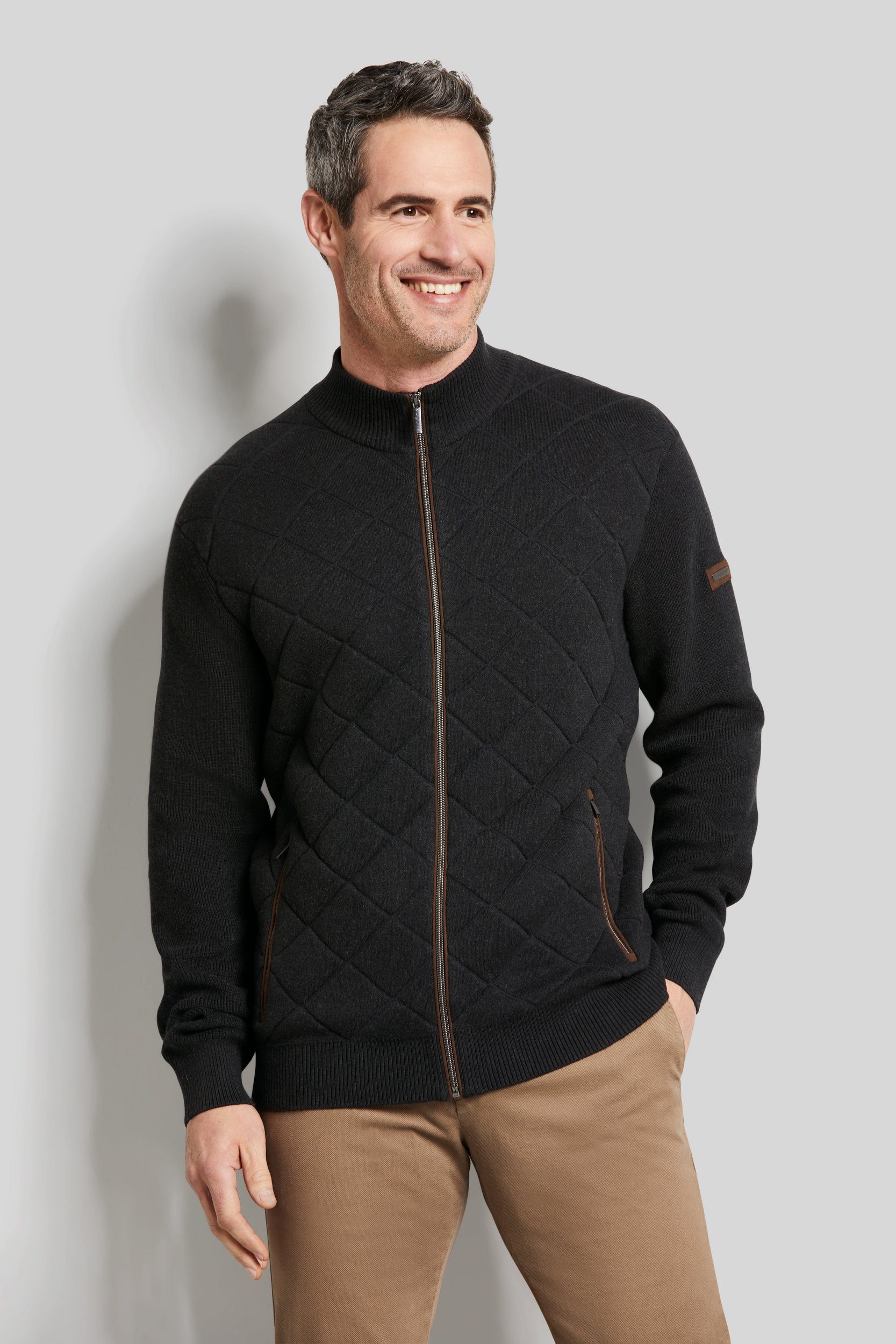 bugatti Strickjacke mit Stehkragen dunkelgrau