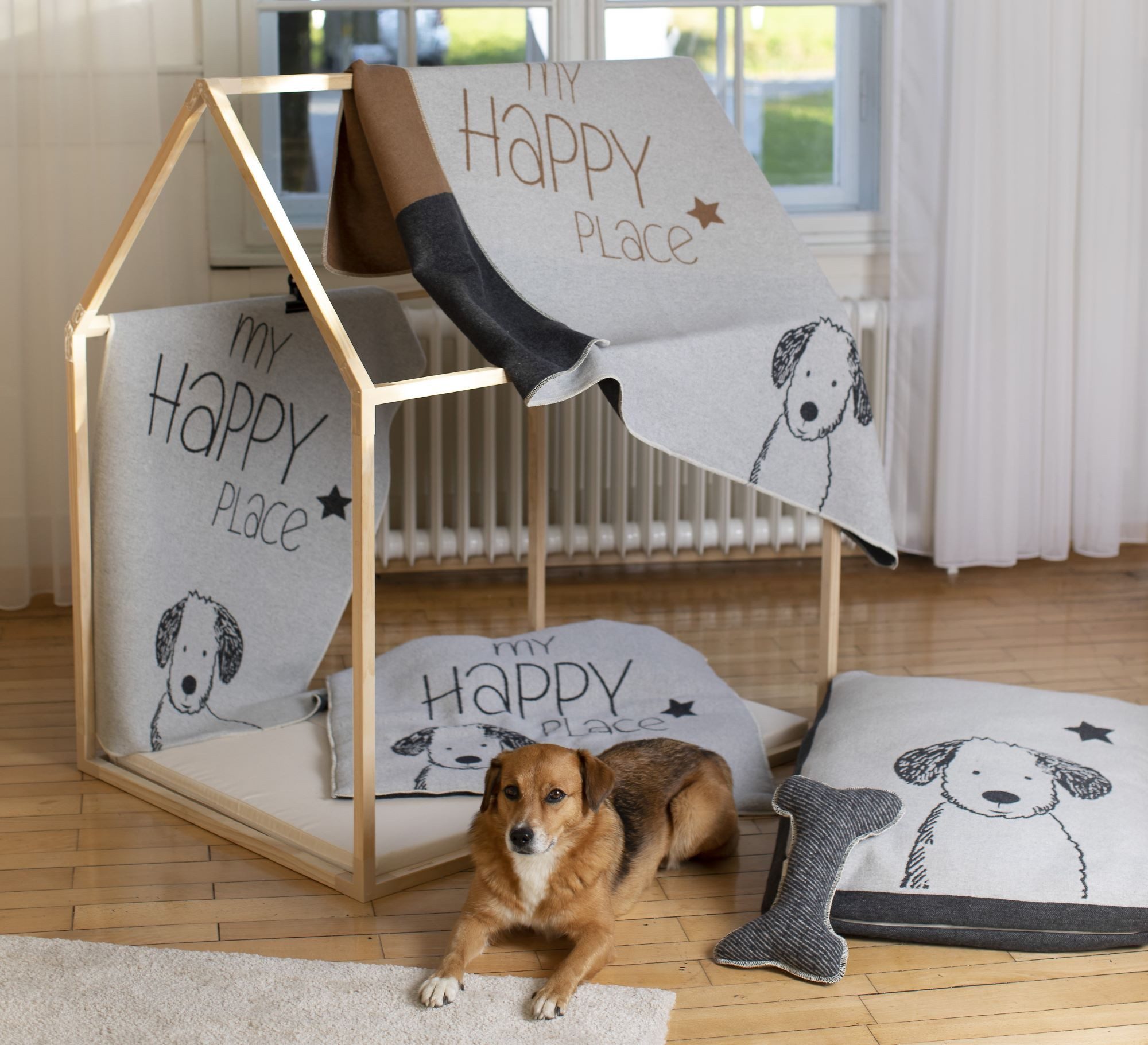 DAVID FUSSENEGGER Tierdecke Hundedecke 'my happy place' 100 x 140 cm Filz- Hellgrau