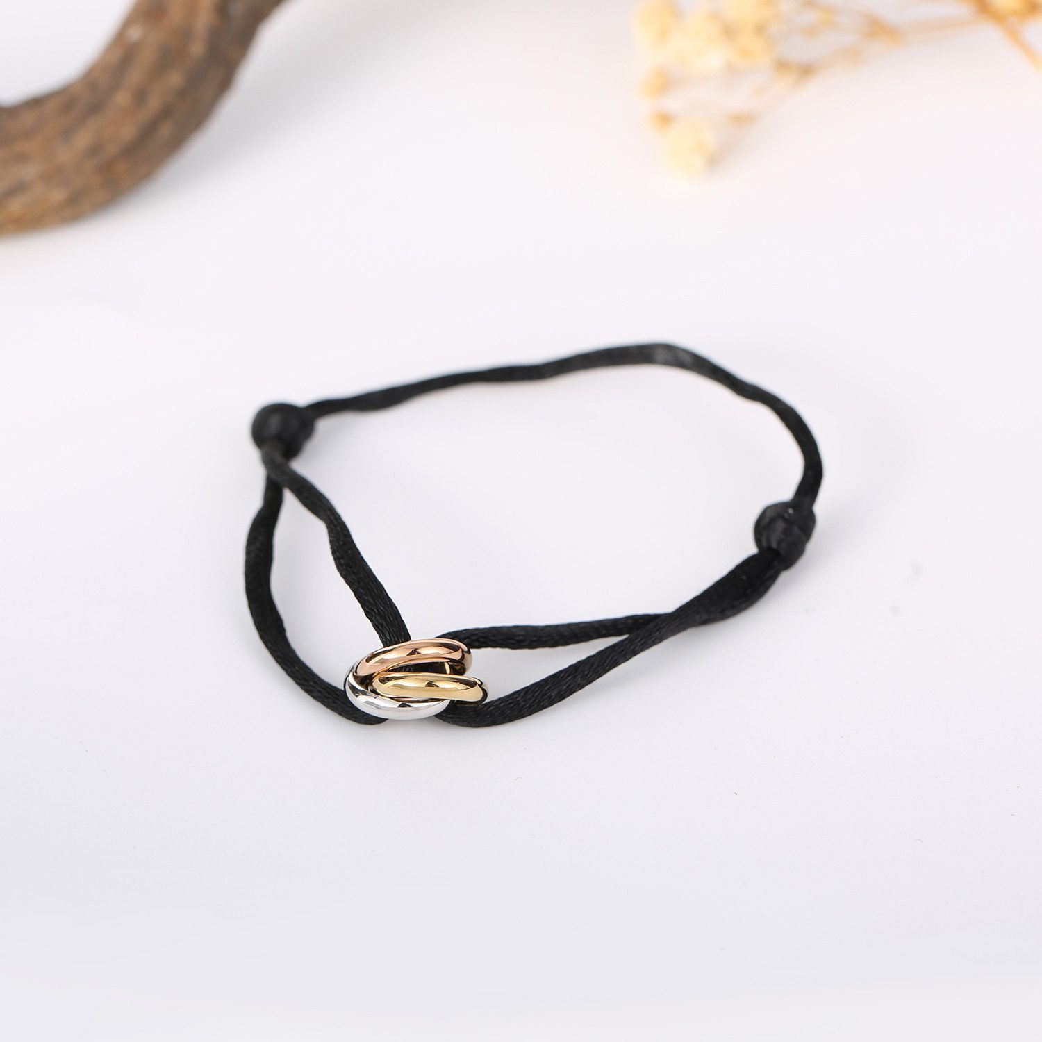 Kim Johanson Armband Tricolor (1-tlg., Inkl Geschenkbox), Edelstahl-Ring an Kordel, verstellbar