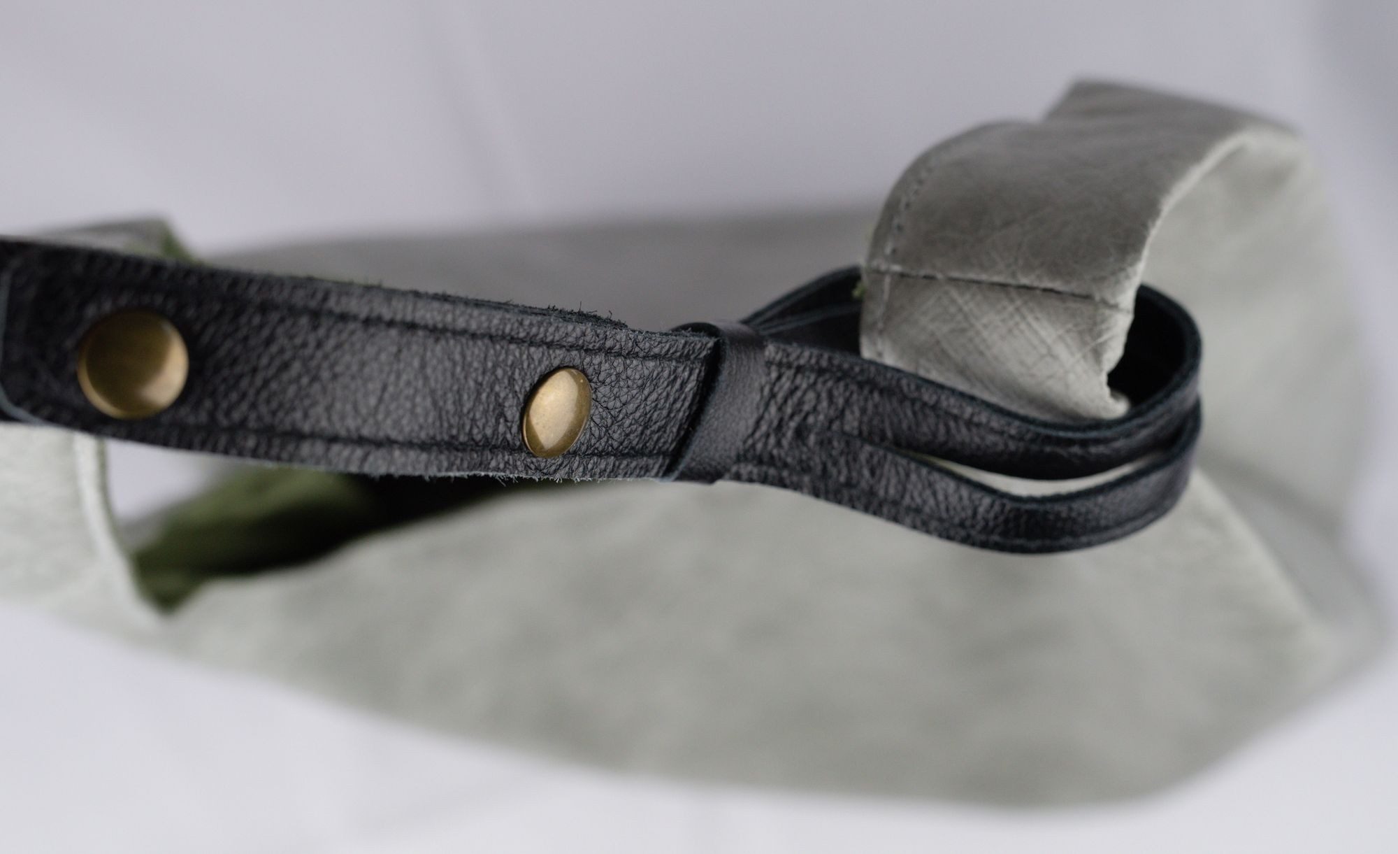 Bonizetti Handtasche Damentasche DARLING (28,5 × 12 × 45 cm, grau, 1-tlg), Kraftpapier, Ledergriff, geräumig, Shopper
