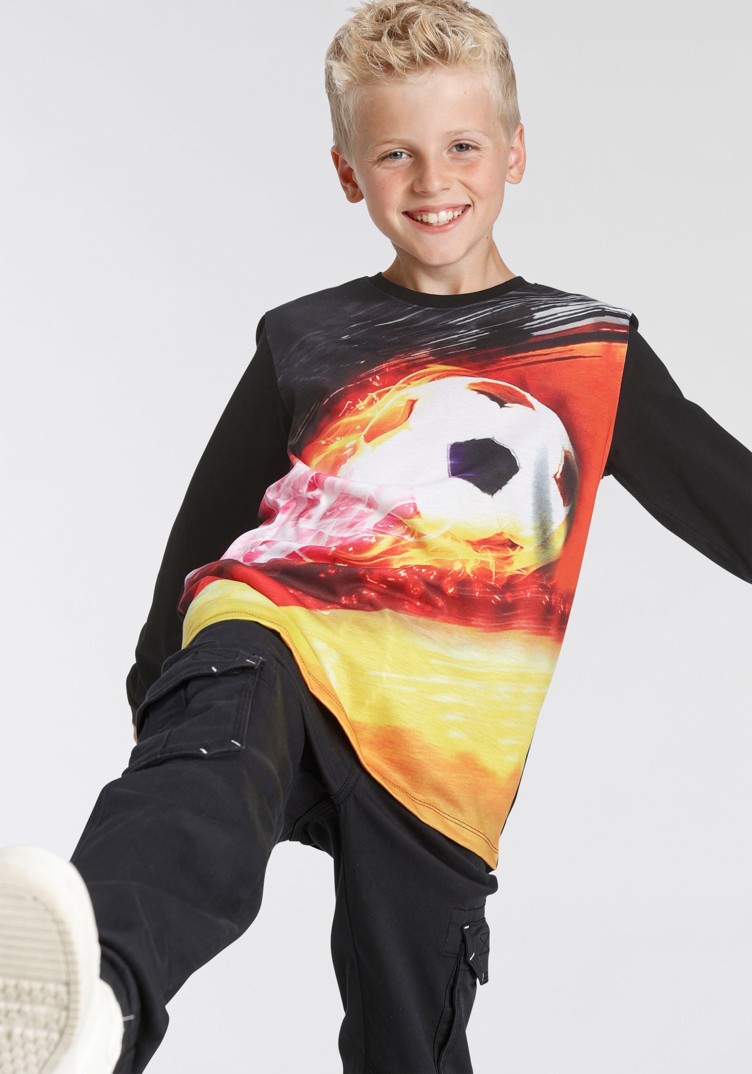 KIDSWORLD Langarmshirt FUSSBALL in Deutschland-Farben